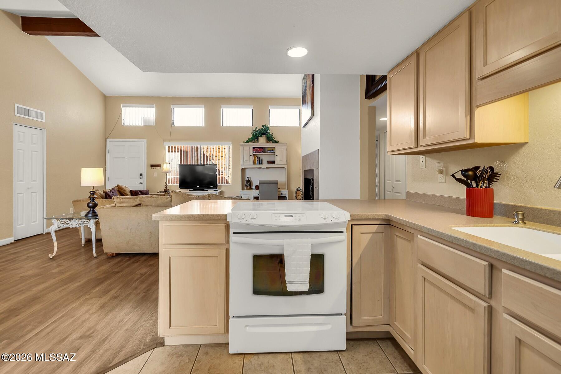 Ventana Vista Condominiums - Residential