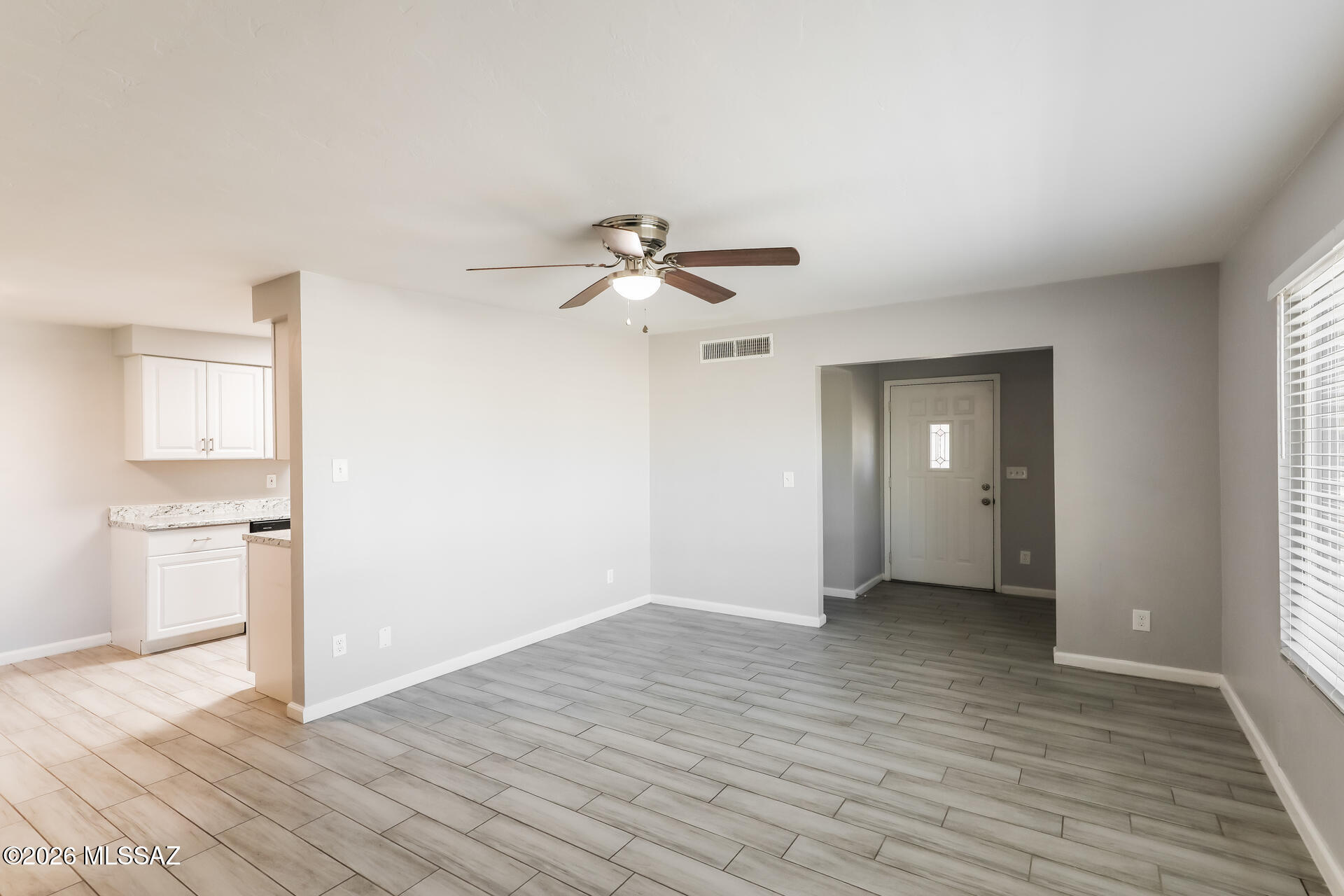Vista Del Prado (1-274) - Residential Lease