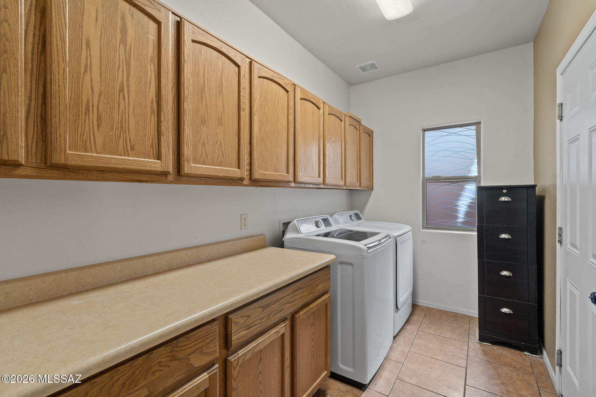 Continental Reserve Blks 17-19 (1-102) - Residential