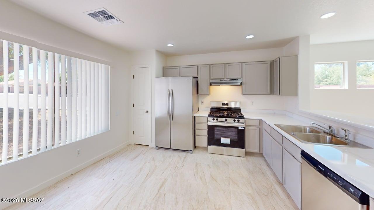 Starr Pass - Residential Lease