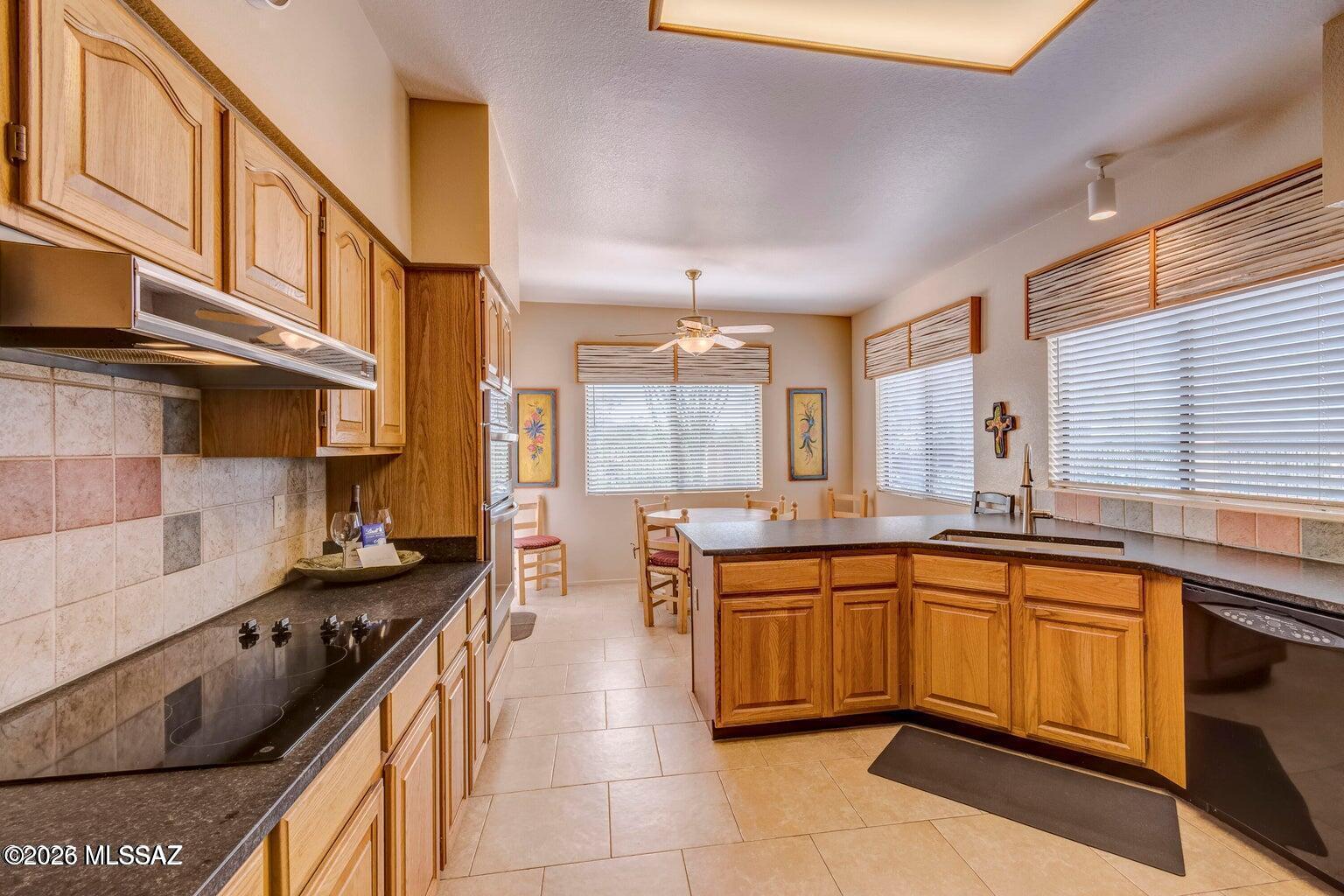 El Conquistador Resort Patio Homes (155-193) - Residential Lease