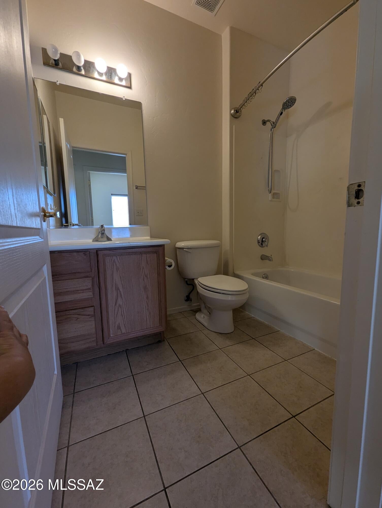 Riverside Crossing (1-133) - Residential Lease