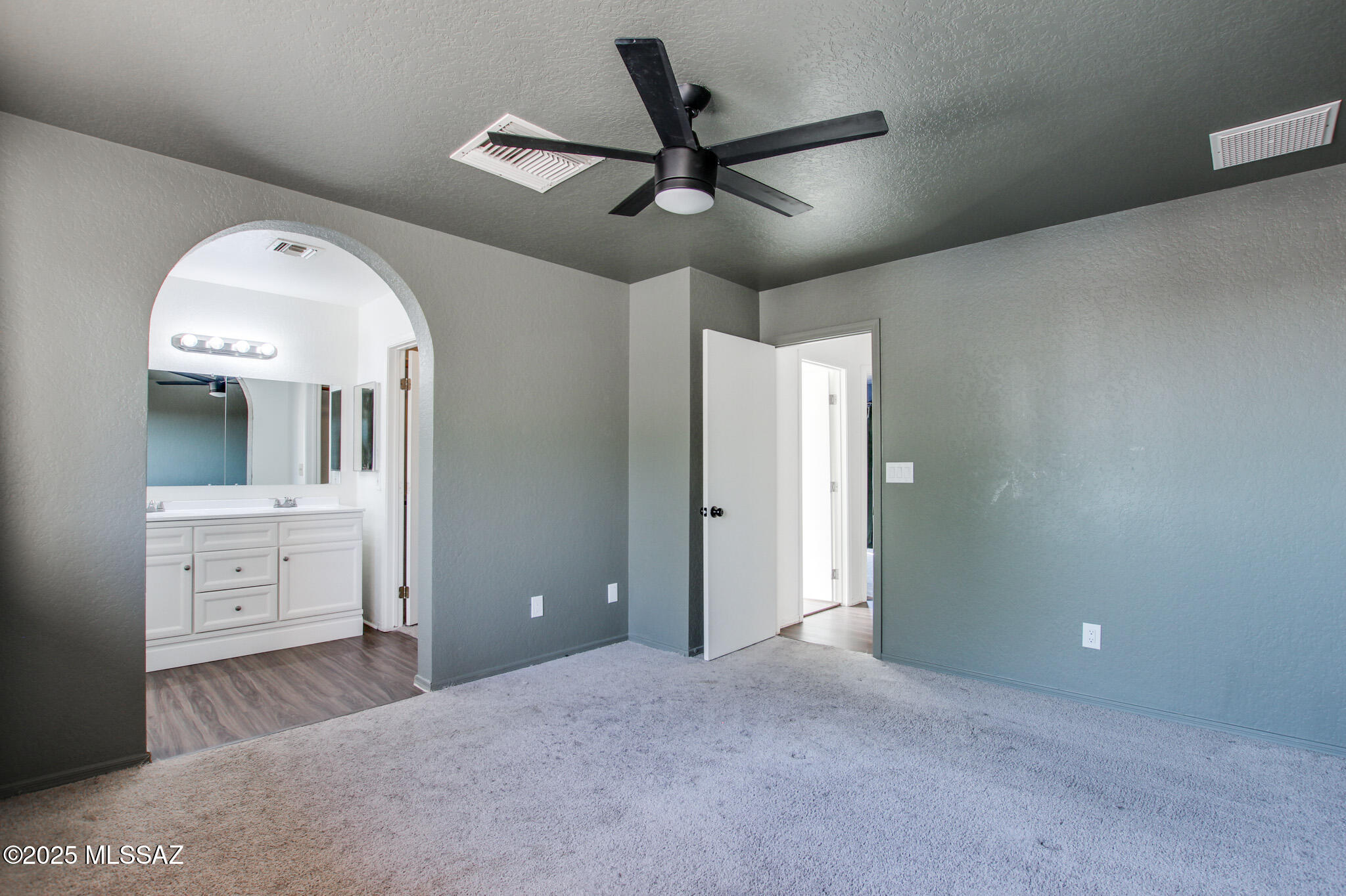 Country Highlands (1-180) - Residential