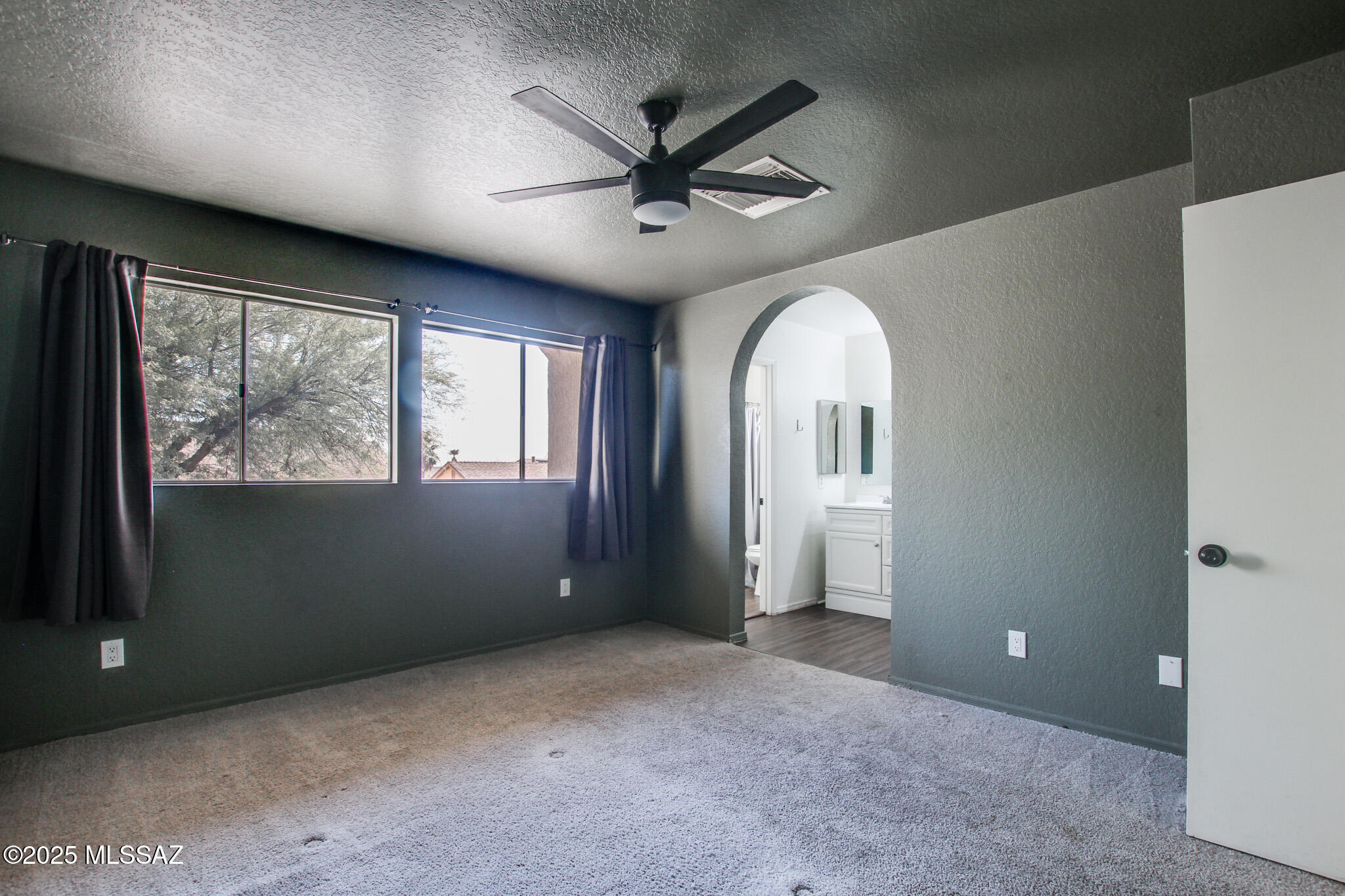 Country Highlands (1-180) - Residential