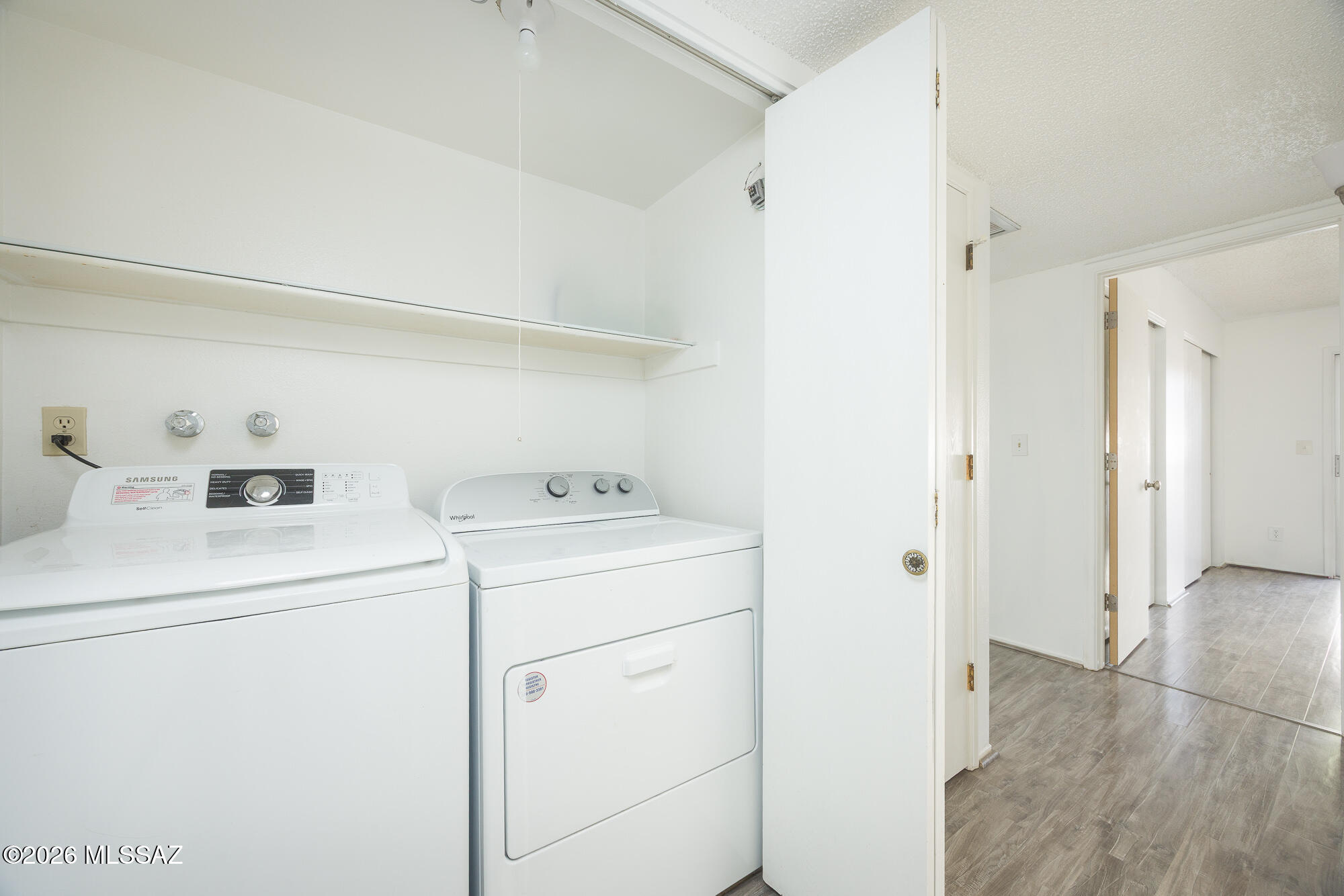 Pantano Park Townhouses - Residential