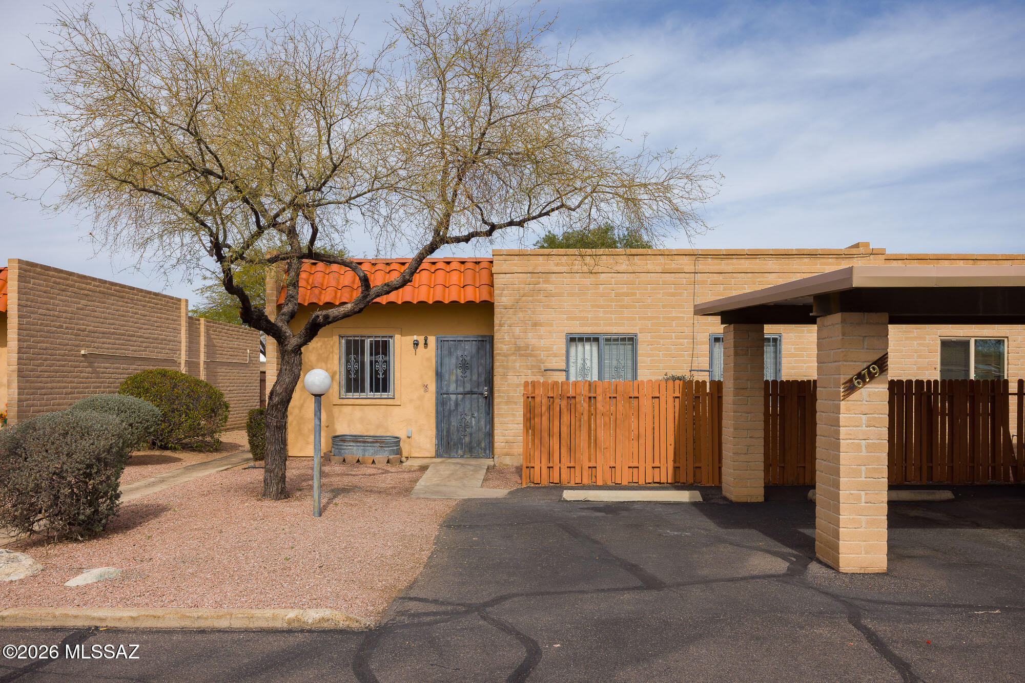 Pantano Park Townhouses - Residential