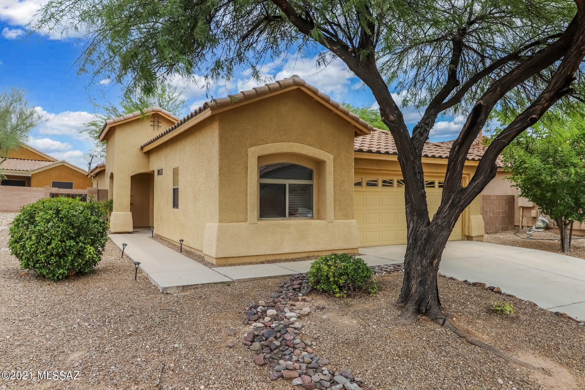 Desert Willow Estates (1-110) - Residential Lease