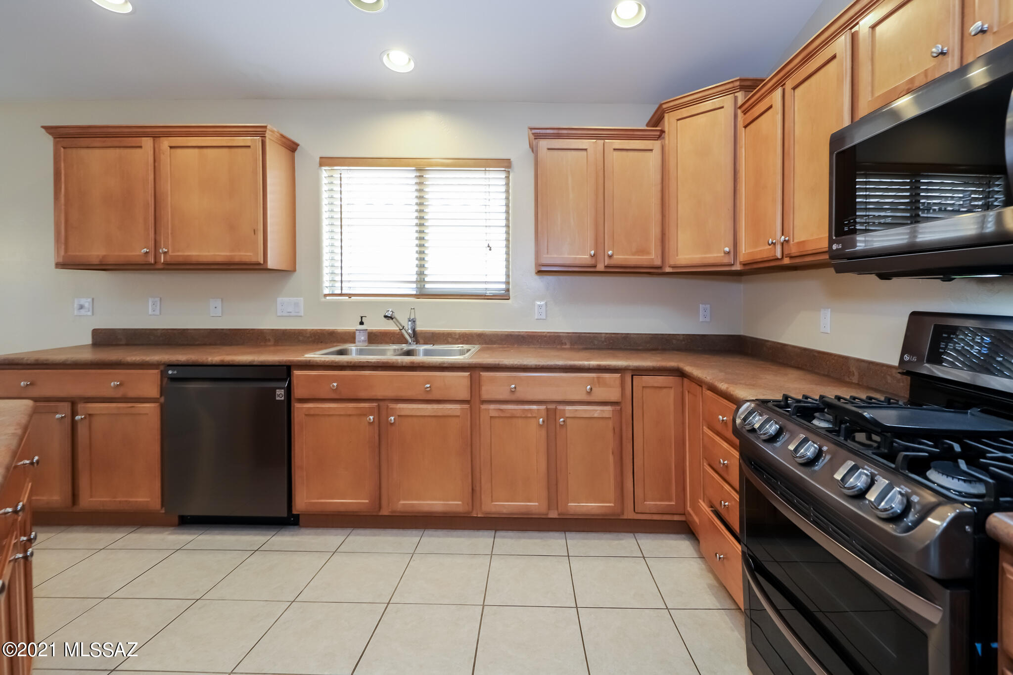 Desert Willow Estates (1-110) - Residential Lease