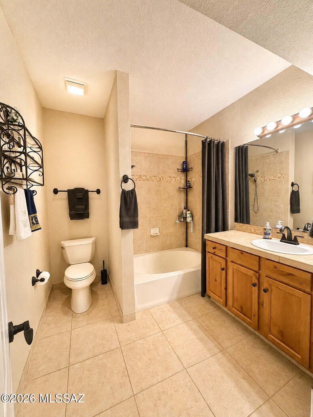 The Boulders at La Reserve Condominiums - Residential