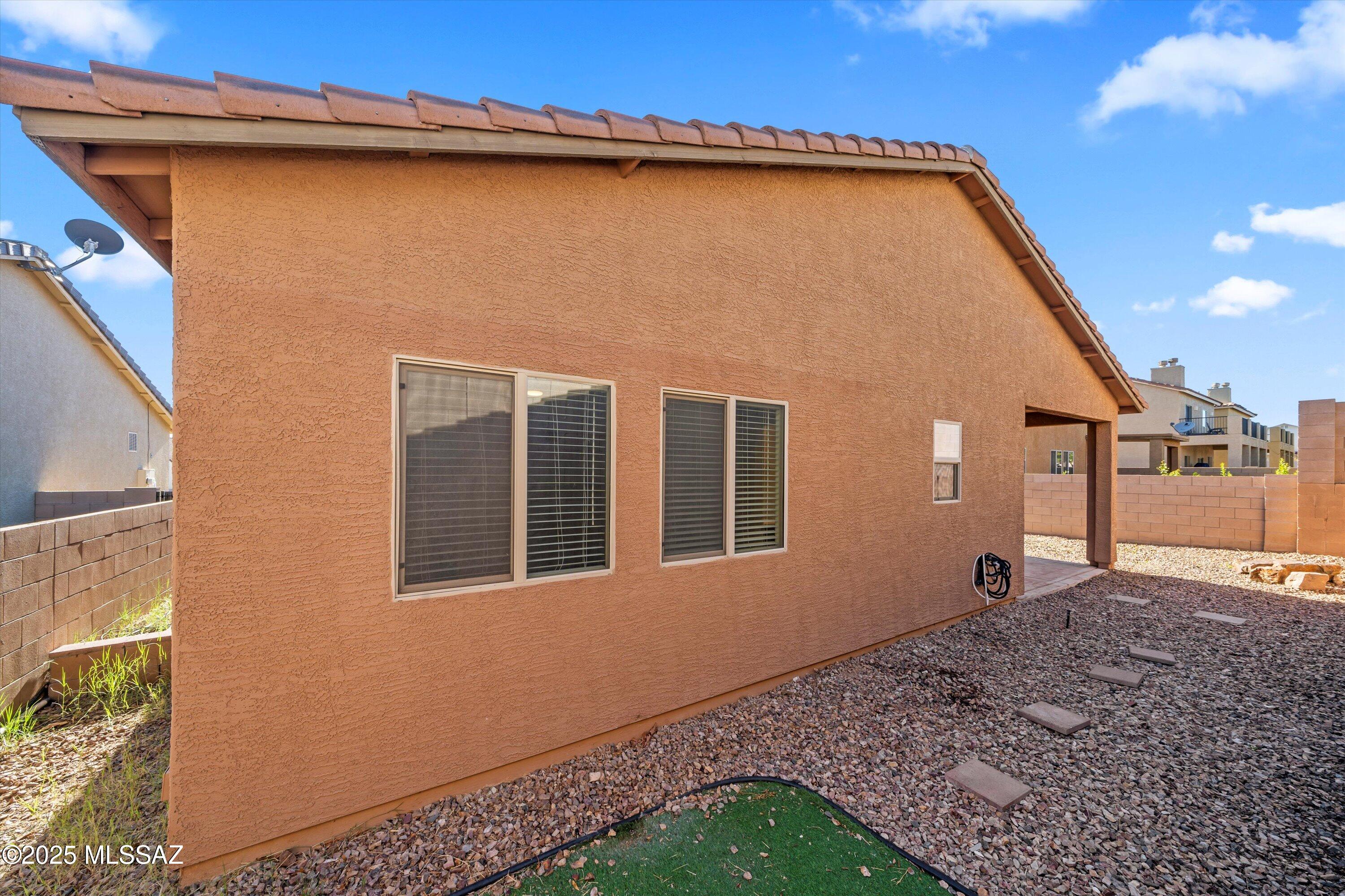 Countryside Manor (1-52) - Residential