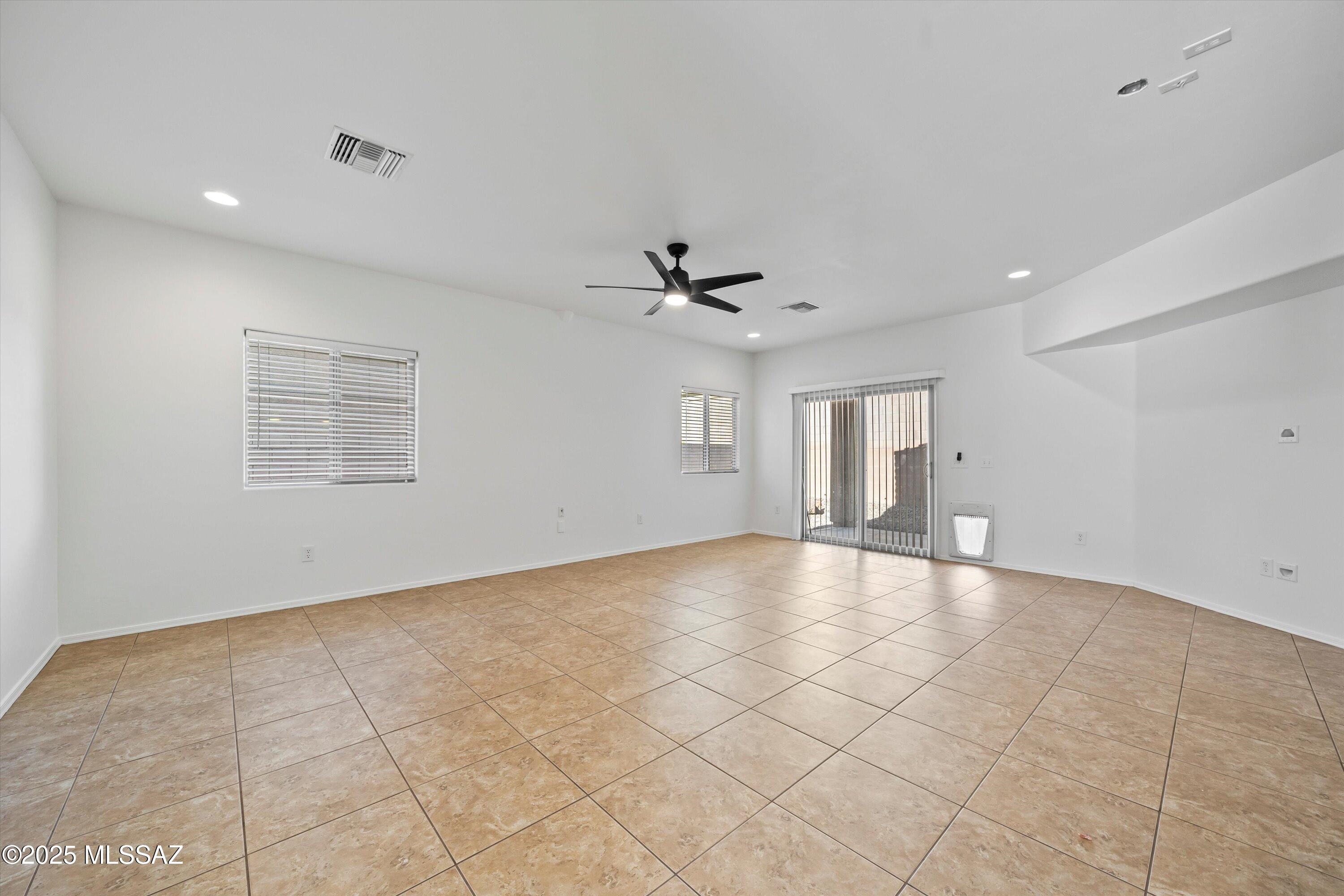 Countryside Manor (1-52) - Residential