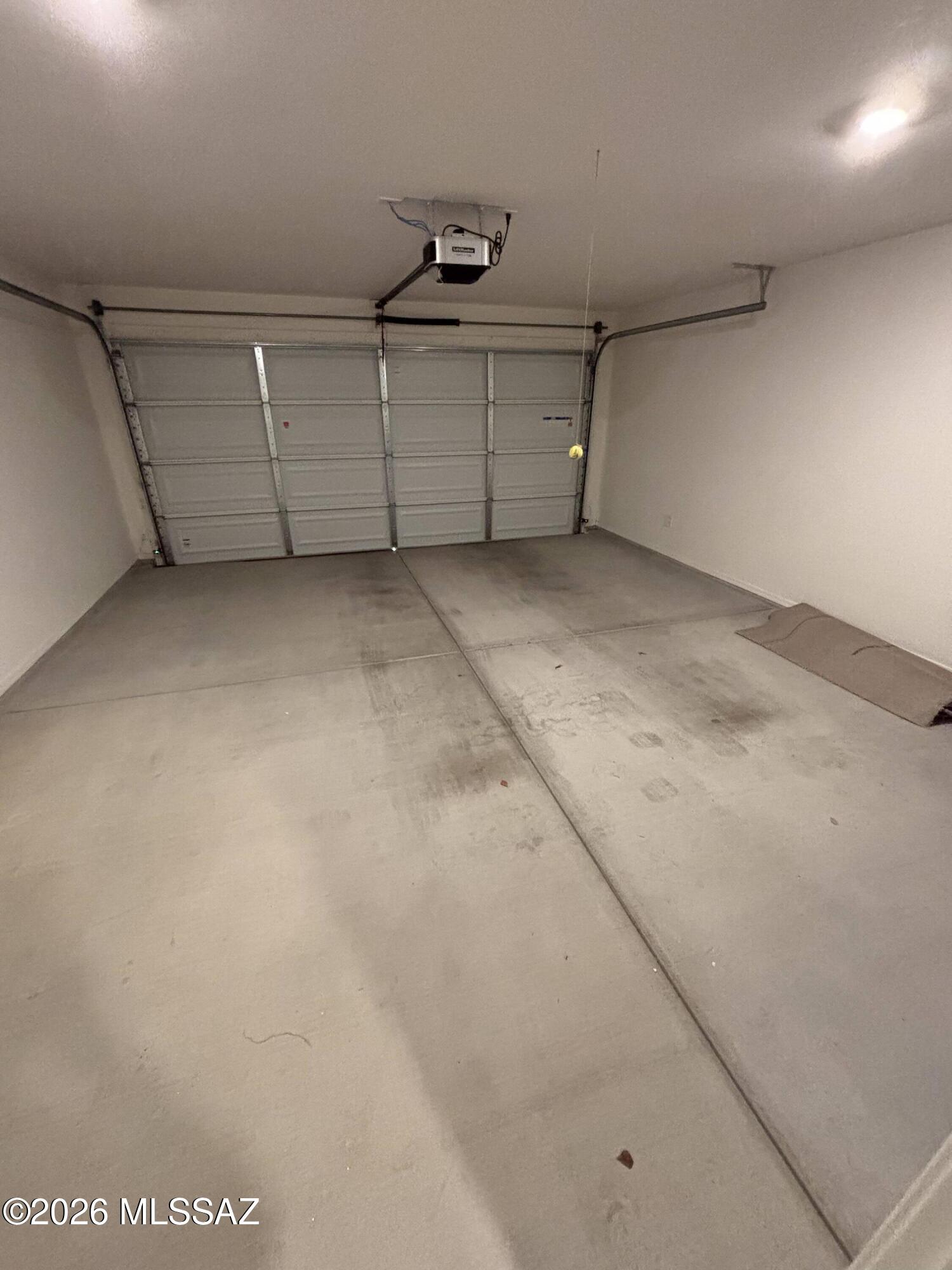 Vista Del Oro (1-108) - Residential Lease