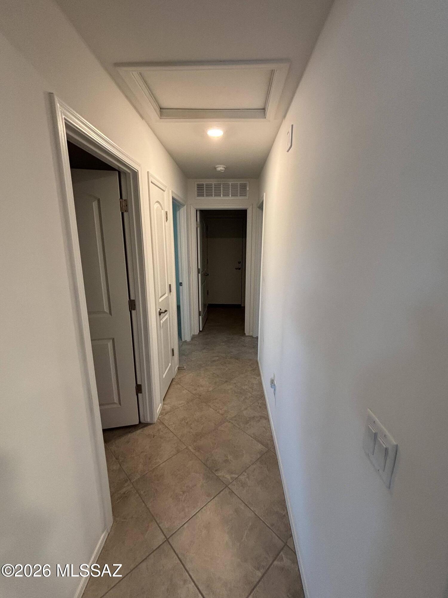 Vista Del Oro (1-108) - Residential Lease
