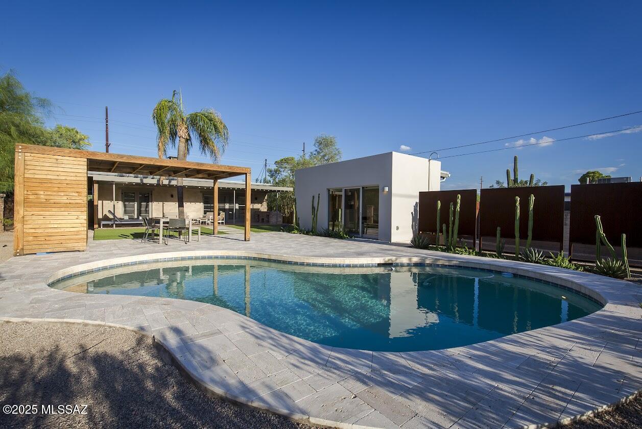 Broadway Village - Residential