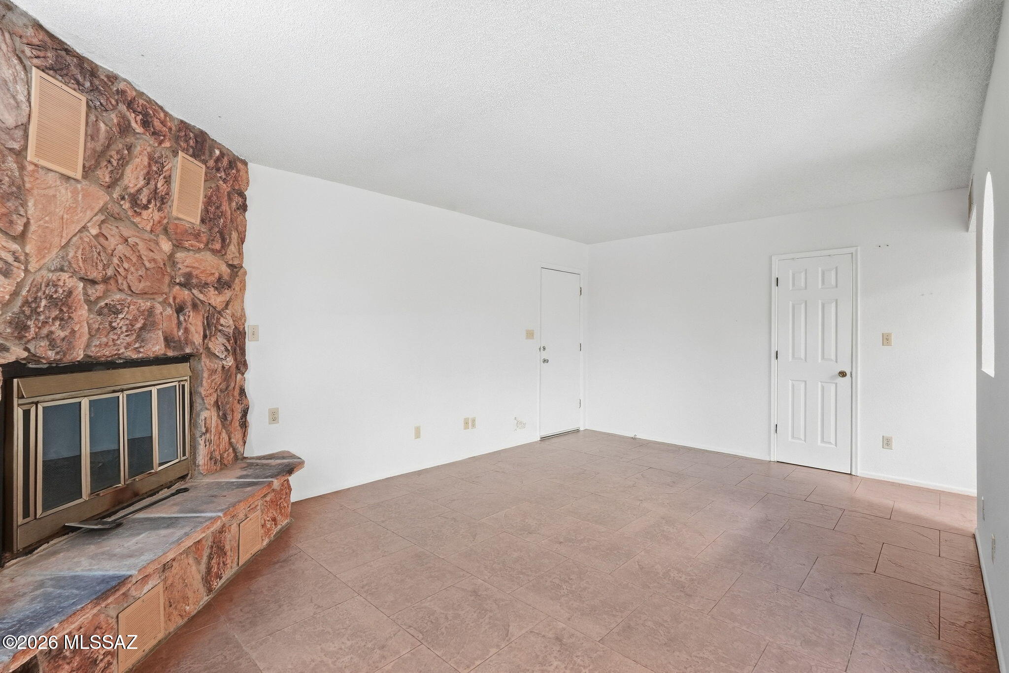 Sierra Twnhss. (1-21) - Residential