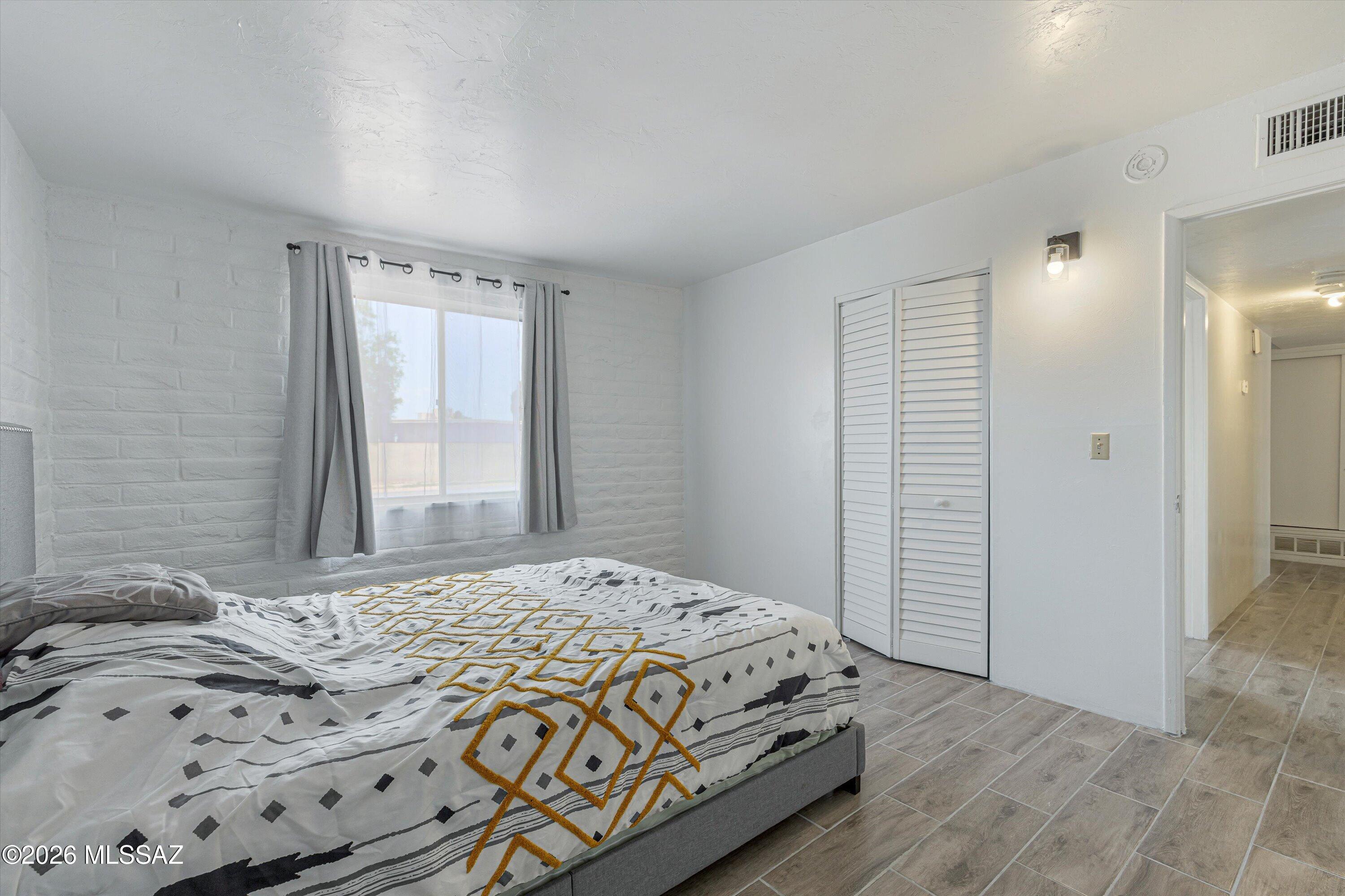 Valley View East NO. 5 (1-344) - Residential