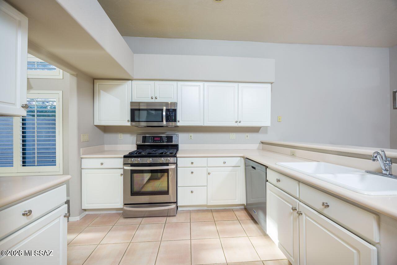 Canada Hills - Villages 21 & 22 (1-63) - Residential Lease