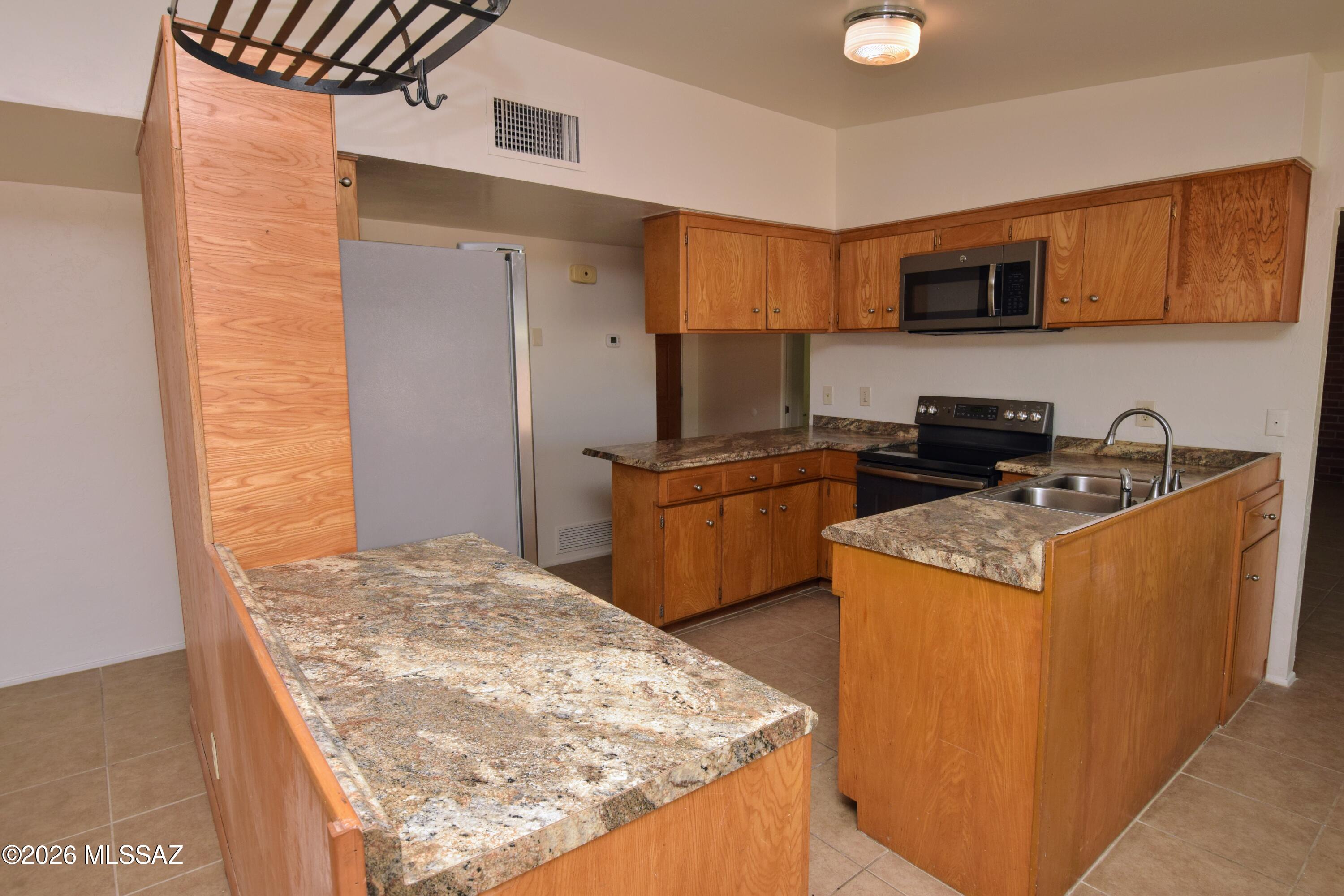 Green Hills - Residential Lease