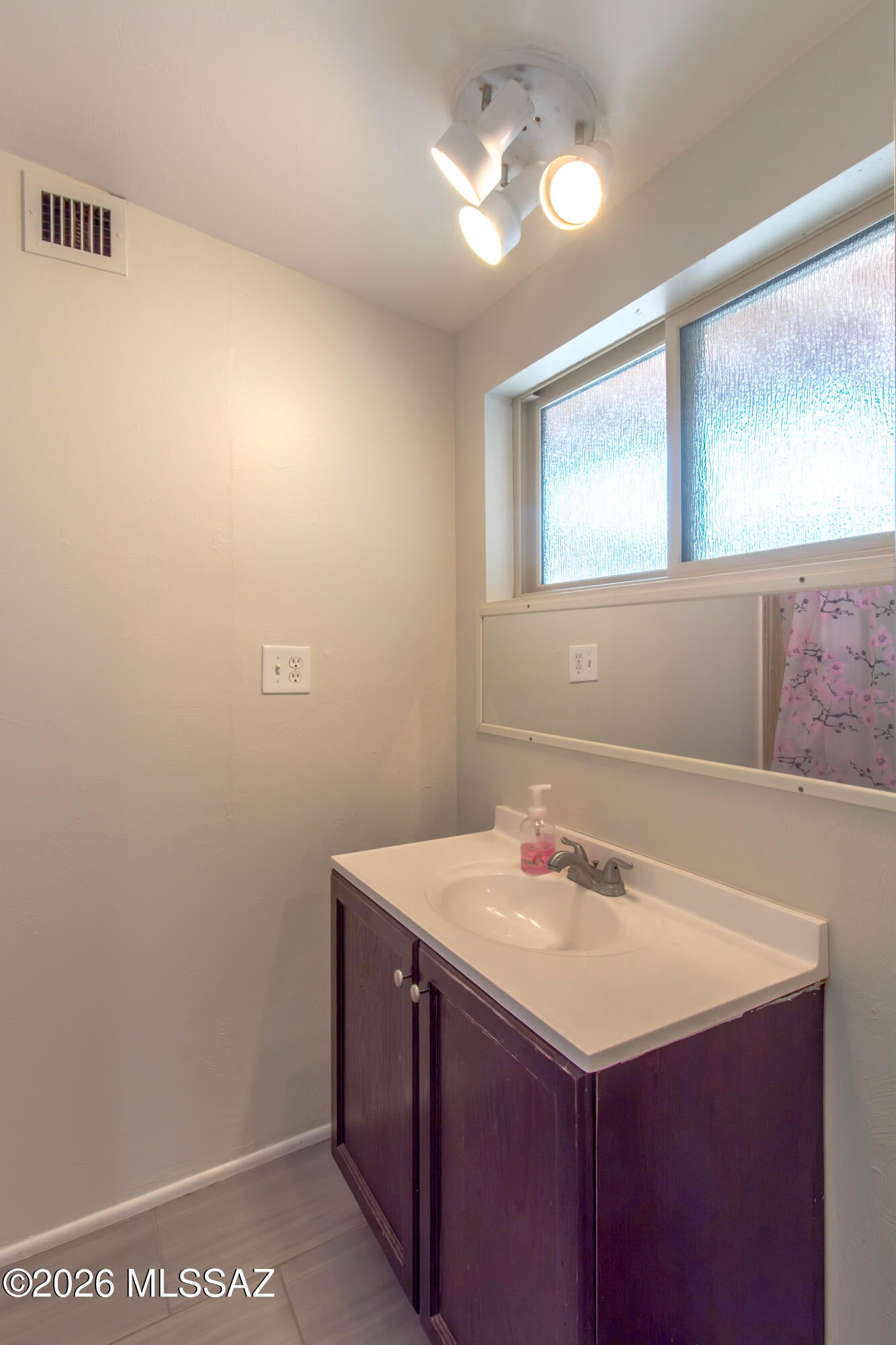 Miramonte Terr - Residential