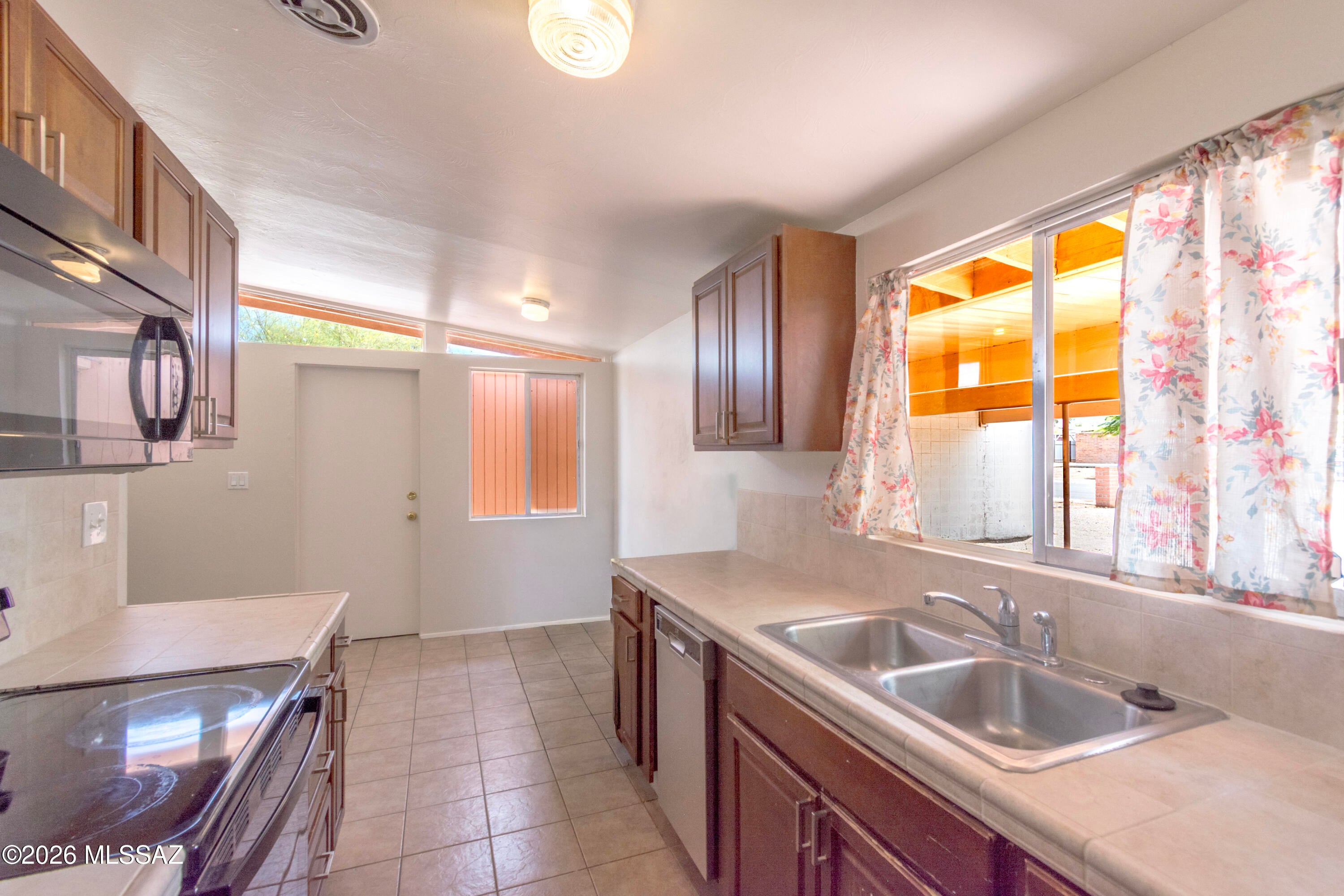 Miramonte Terr - Residential