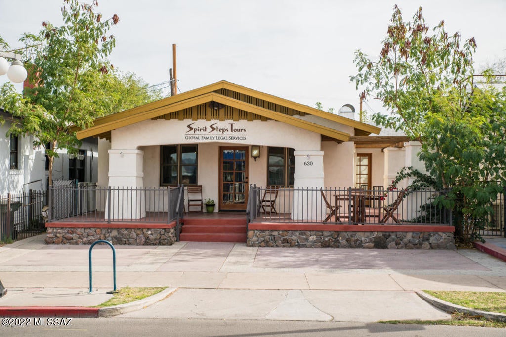 Prime high-profile location in the heart of the 4th Ave. business district, ideal for professional offices. Run your business and live on property. Recently remodeled with hard wood floors, and many wonderful upgrades.  Includes gated parking for 6 cars in rear, and two spaces on street-side.  Over 1,850 sq ft in front building, and 400 sq ft in fully contained one-bedroom/ casita in rear. Casita can be utilized as an office annex, storage, employee break room, or residence.  Main building includes 2 1/2 bathrooms.  Multiple entrances allow for maximum flexibility. First year rent $4,000 per month, with maintenance and insurance paid by Landlord.