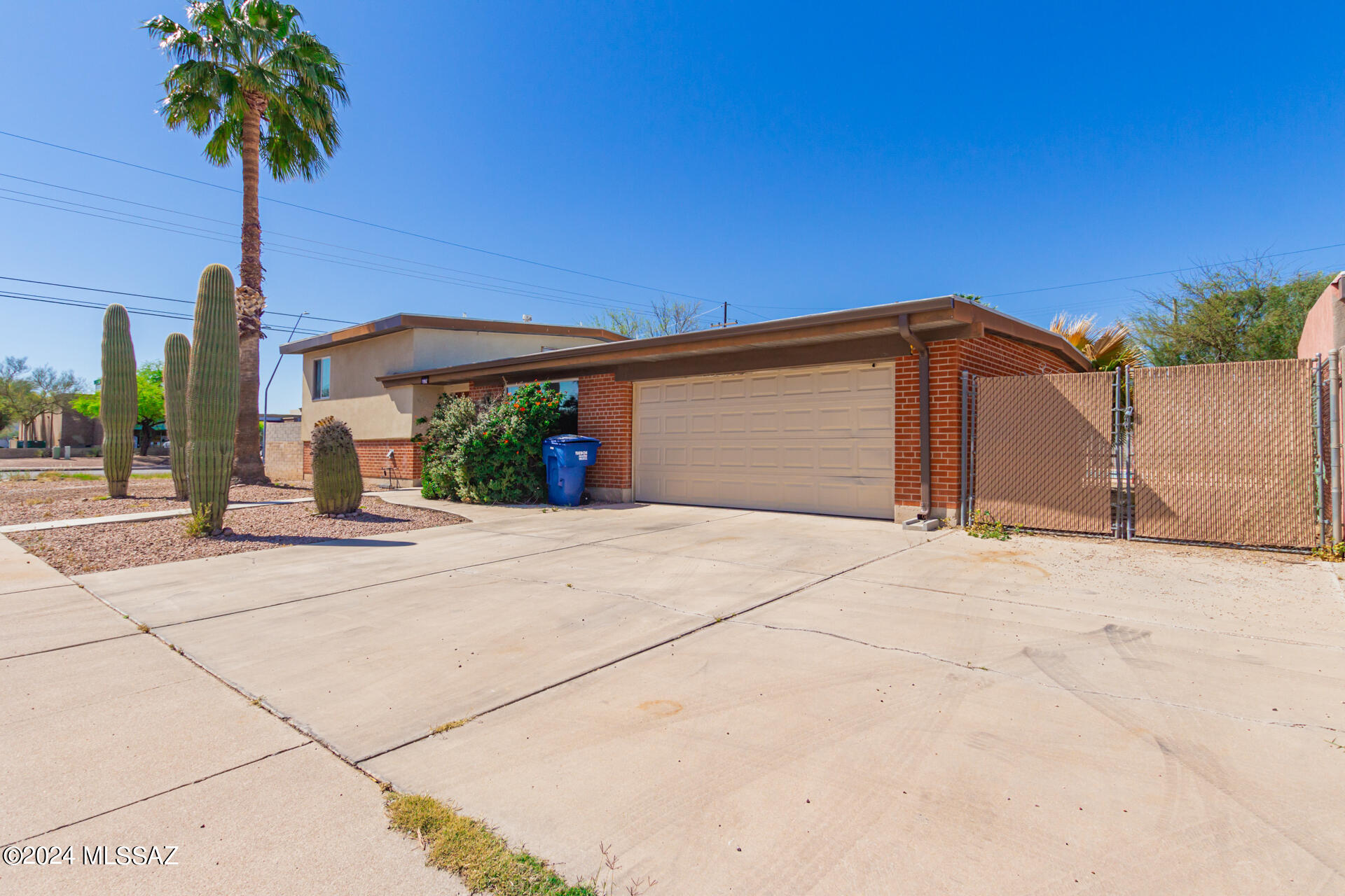 Carriage Hill No. 3 (351-432) - Residential Lease