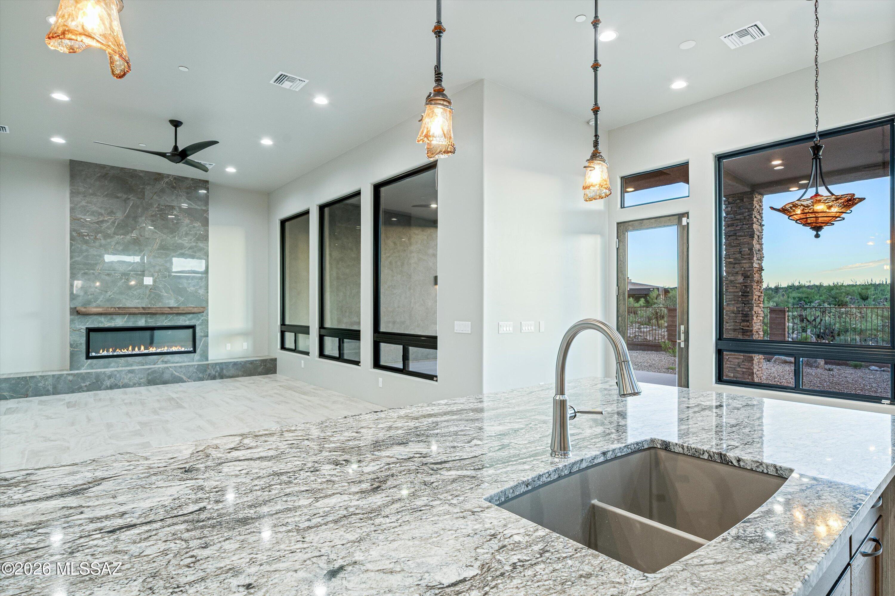 Honey Bee Ridge(The Estates At) - Residential