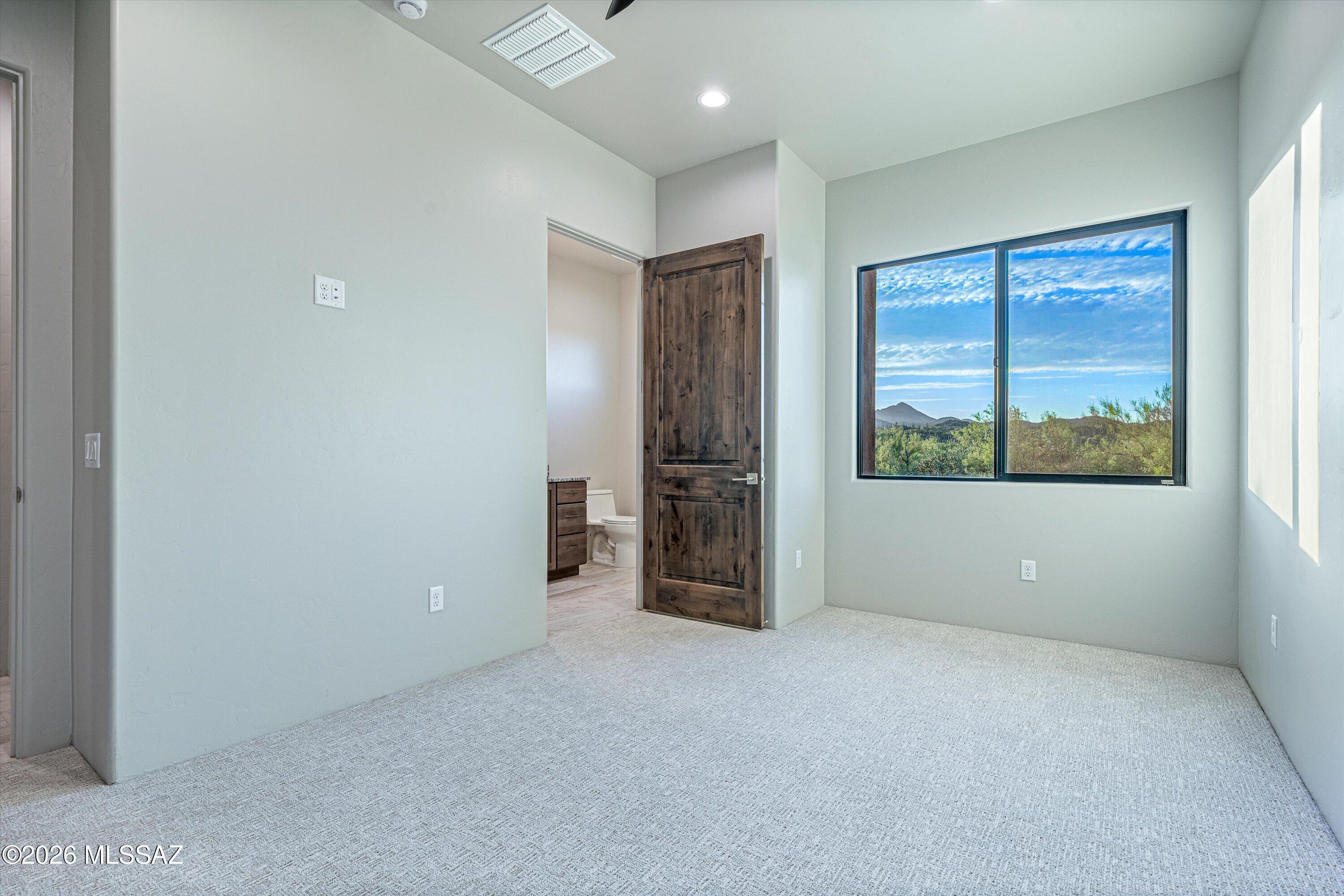 Honey Bee Ridge(The Estates At) - Residential