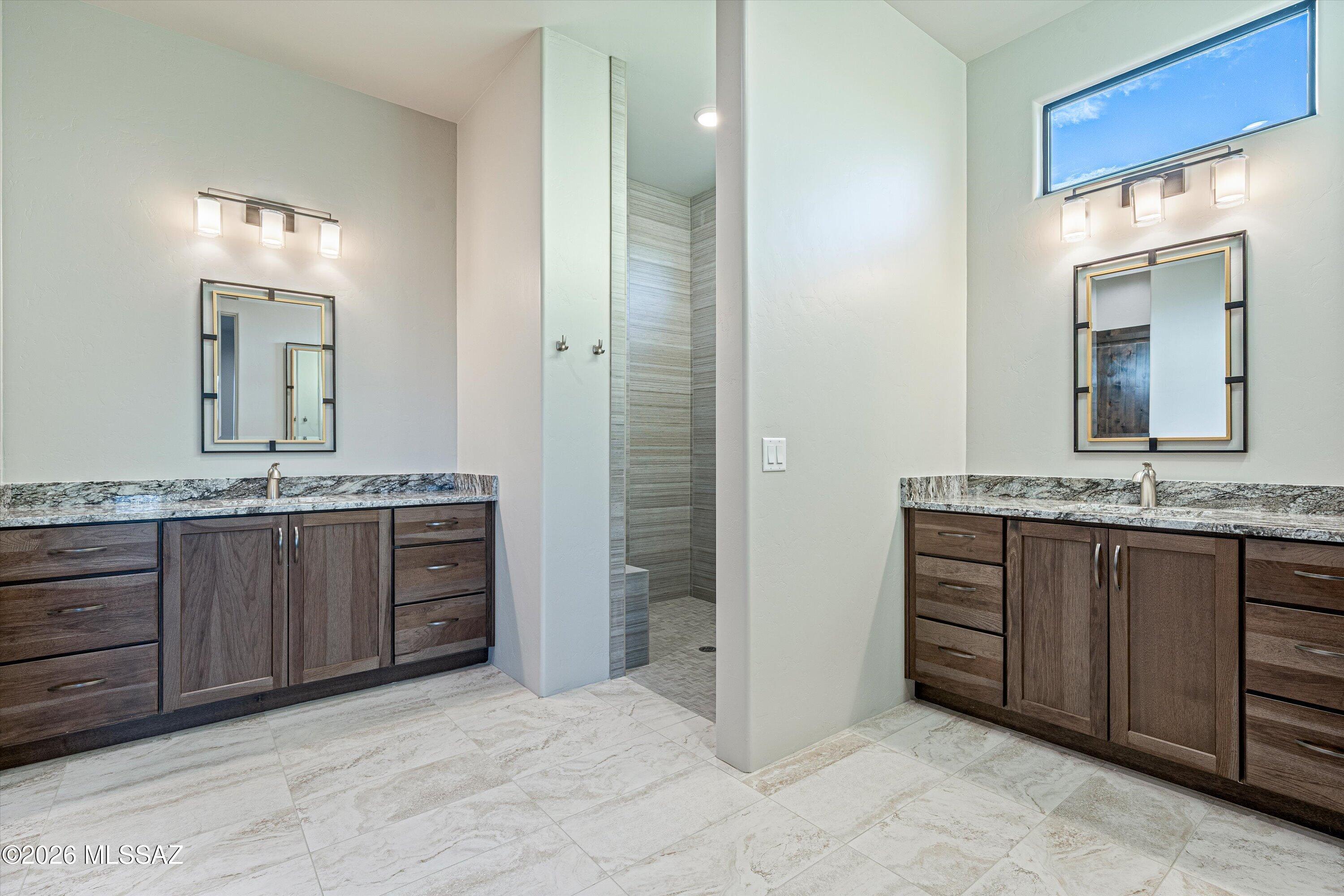Honey Bee Ridge(The Estates At) - Residential