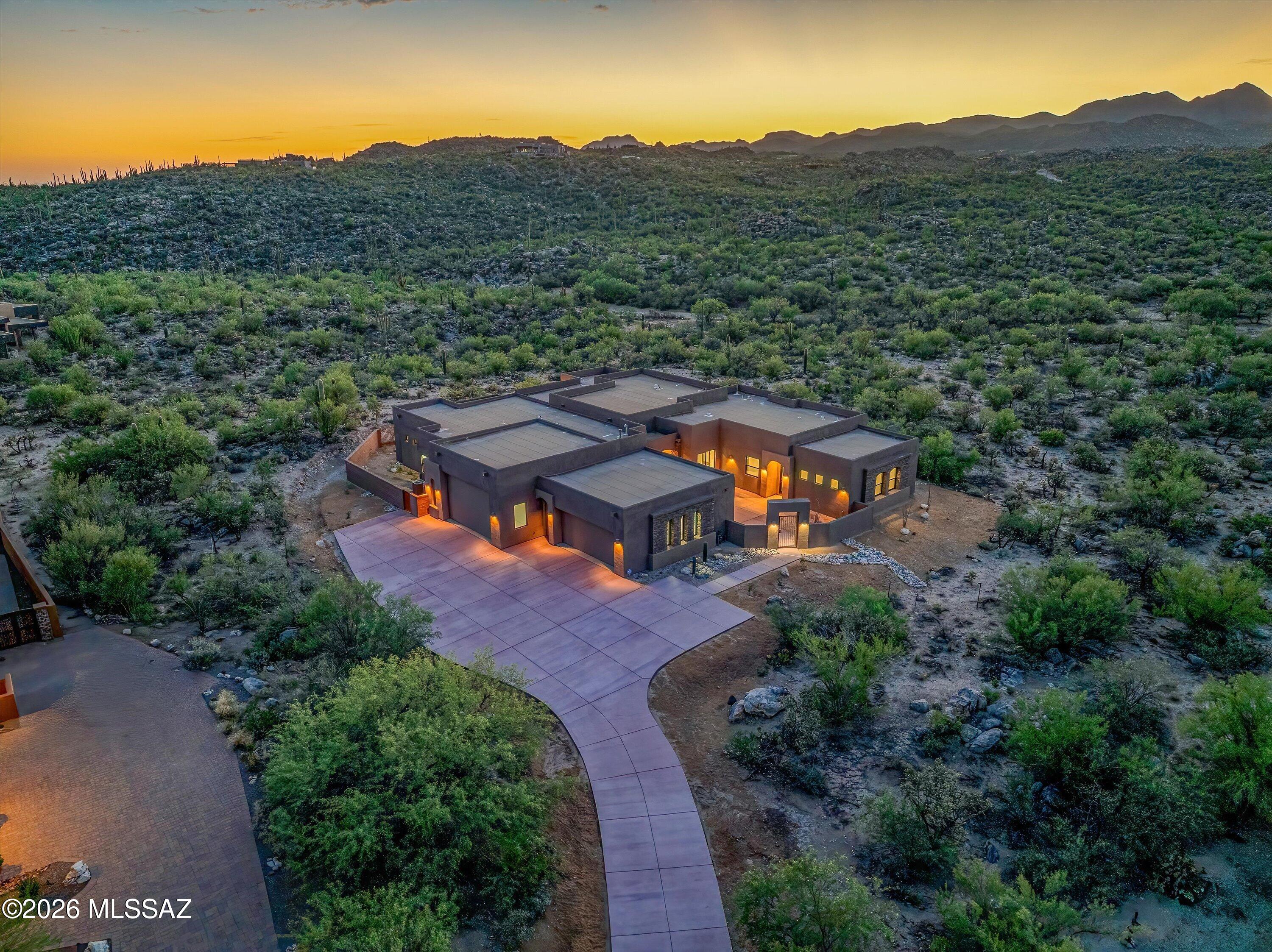 Honey Bee Ridge(The Estates At) - Residential