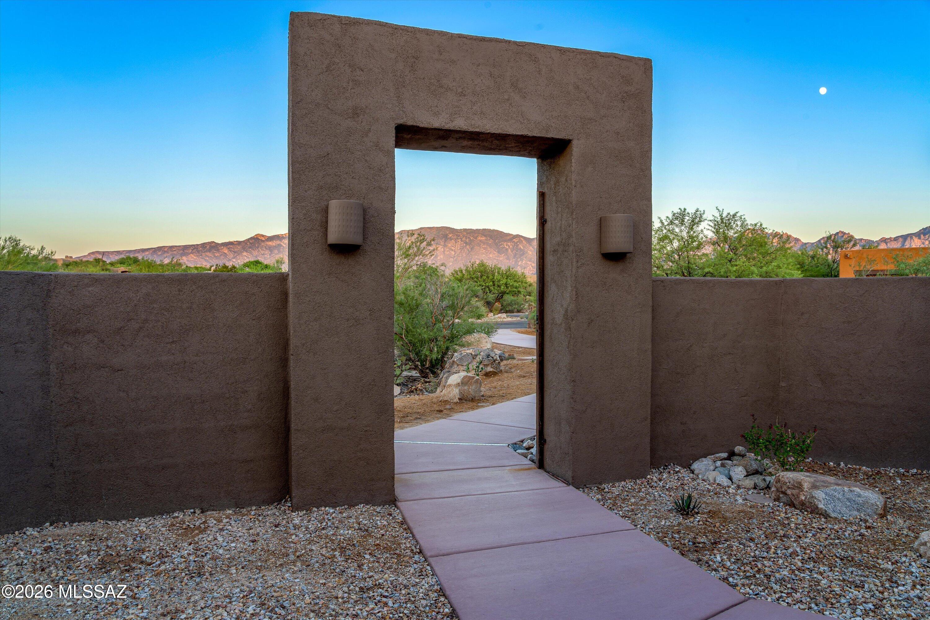 Honey Bee Ridge(The Estates At) - Residential