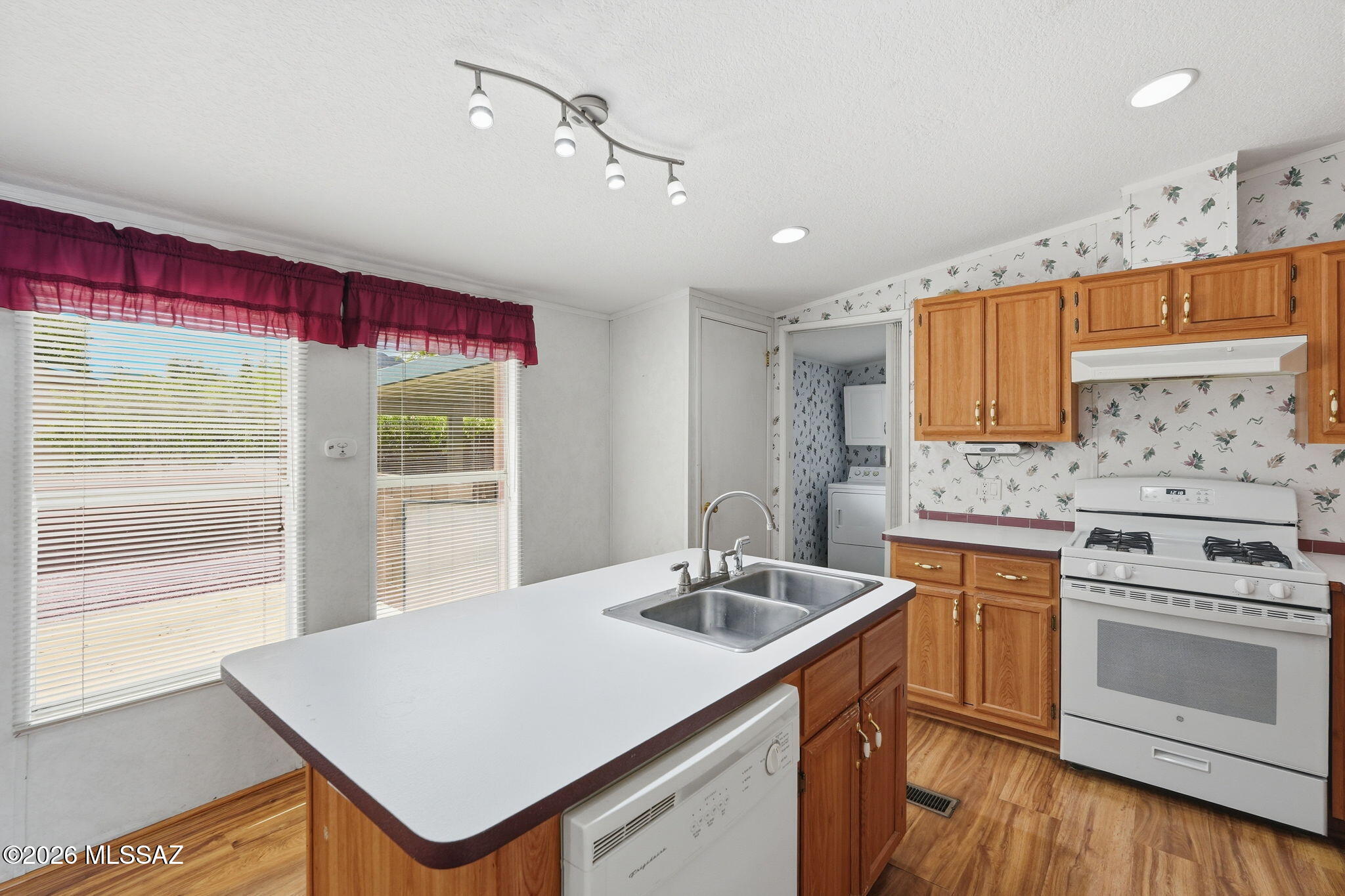 Twin Peaks Subd. (1-78) - Residential