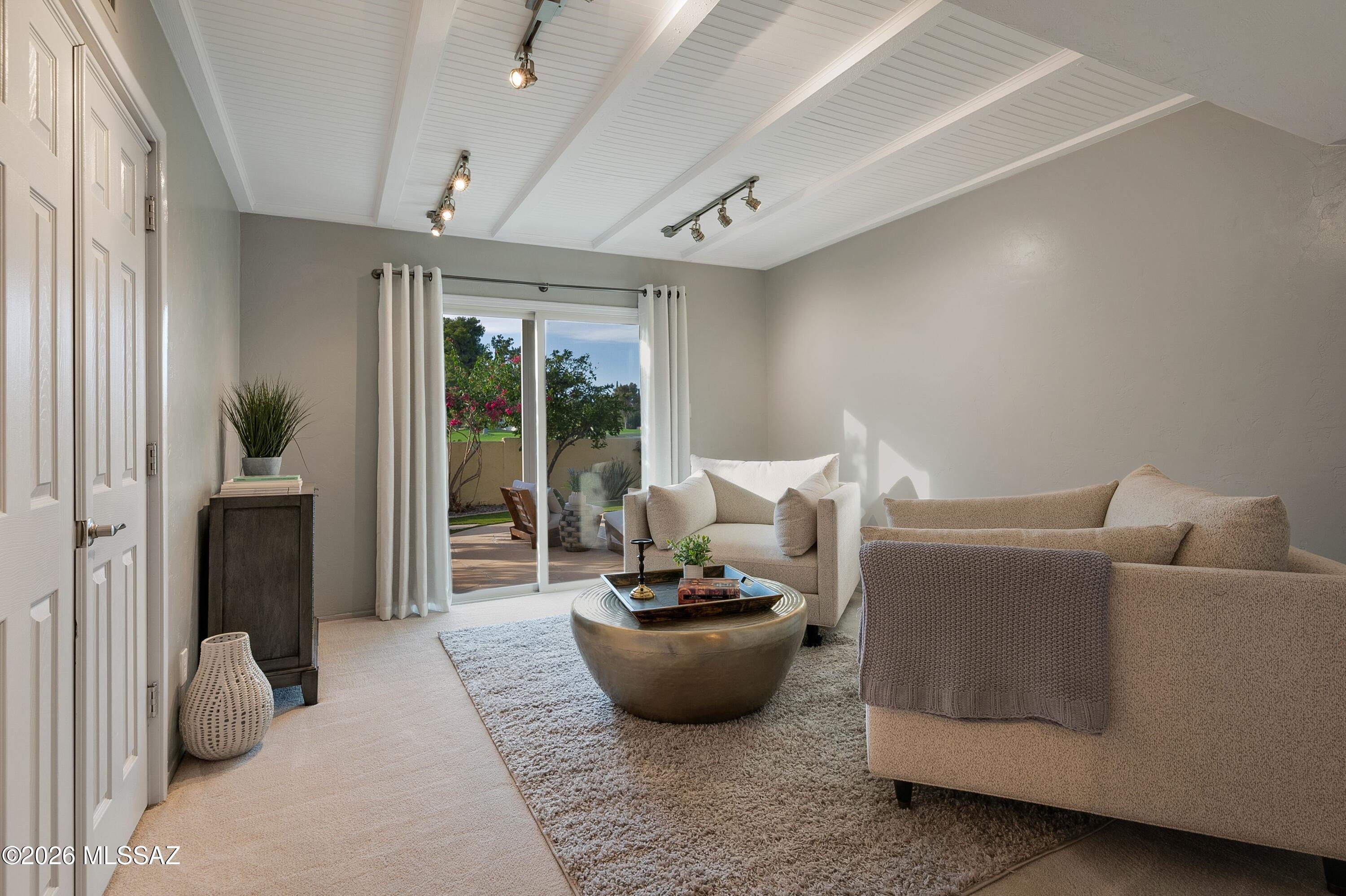 Casas De Oro(1-2) - Residential