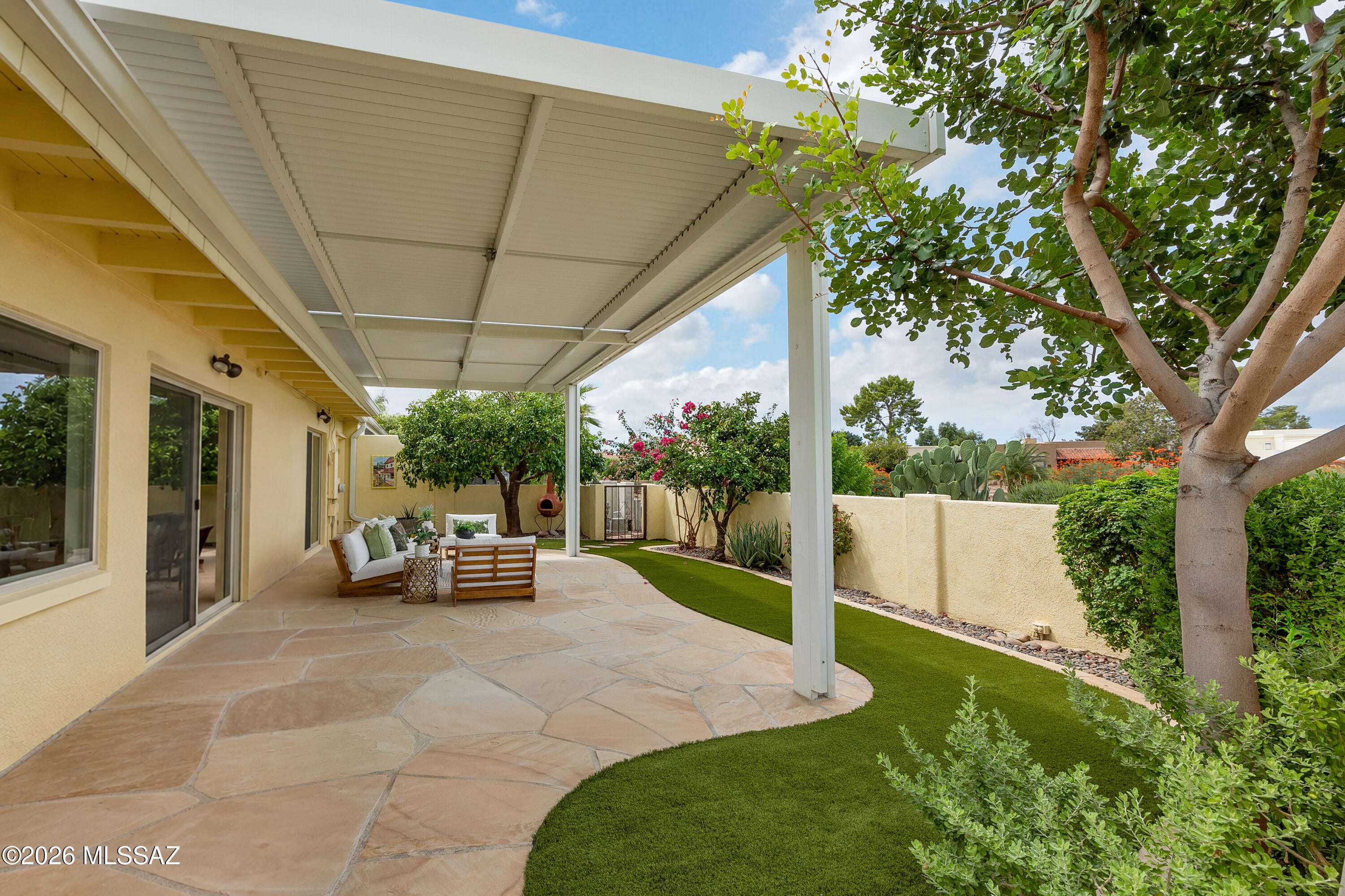 Casas De Oro(1-2) - Residential