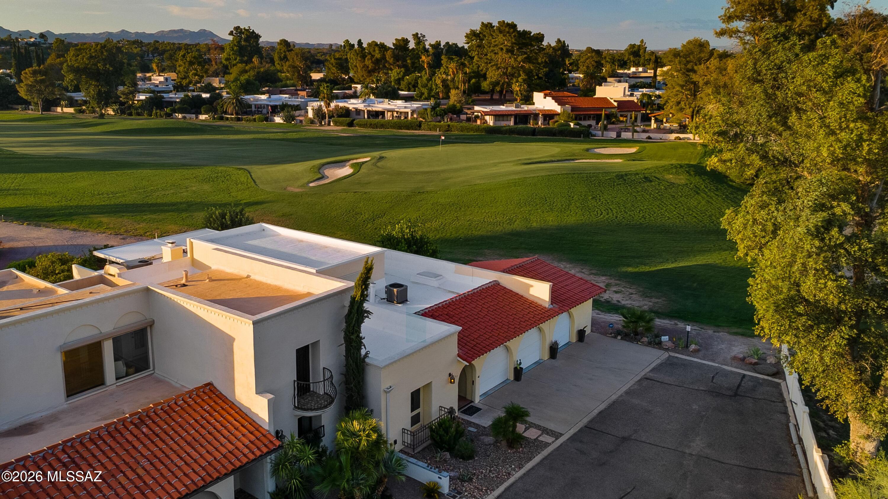 Casas De Oro(1-2) - Residential