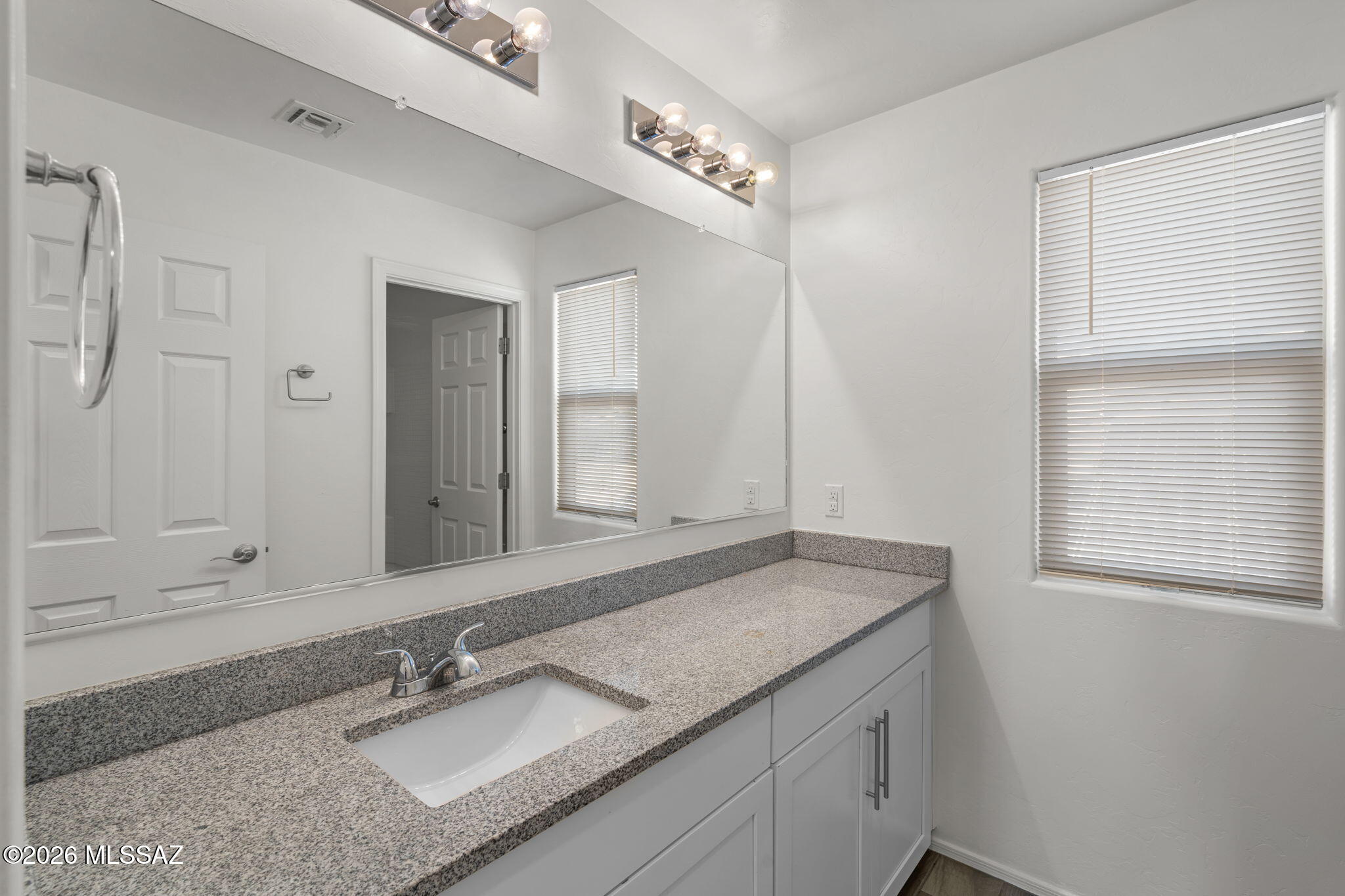 Linda Vista Heights SQ20161440591 - Residential Lease