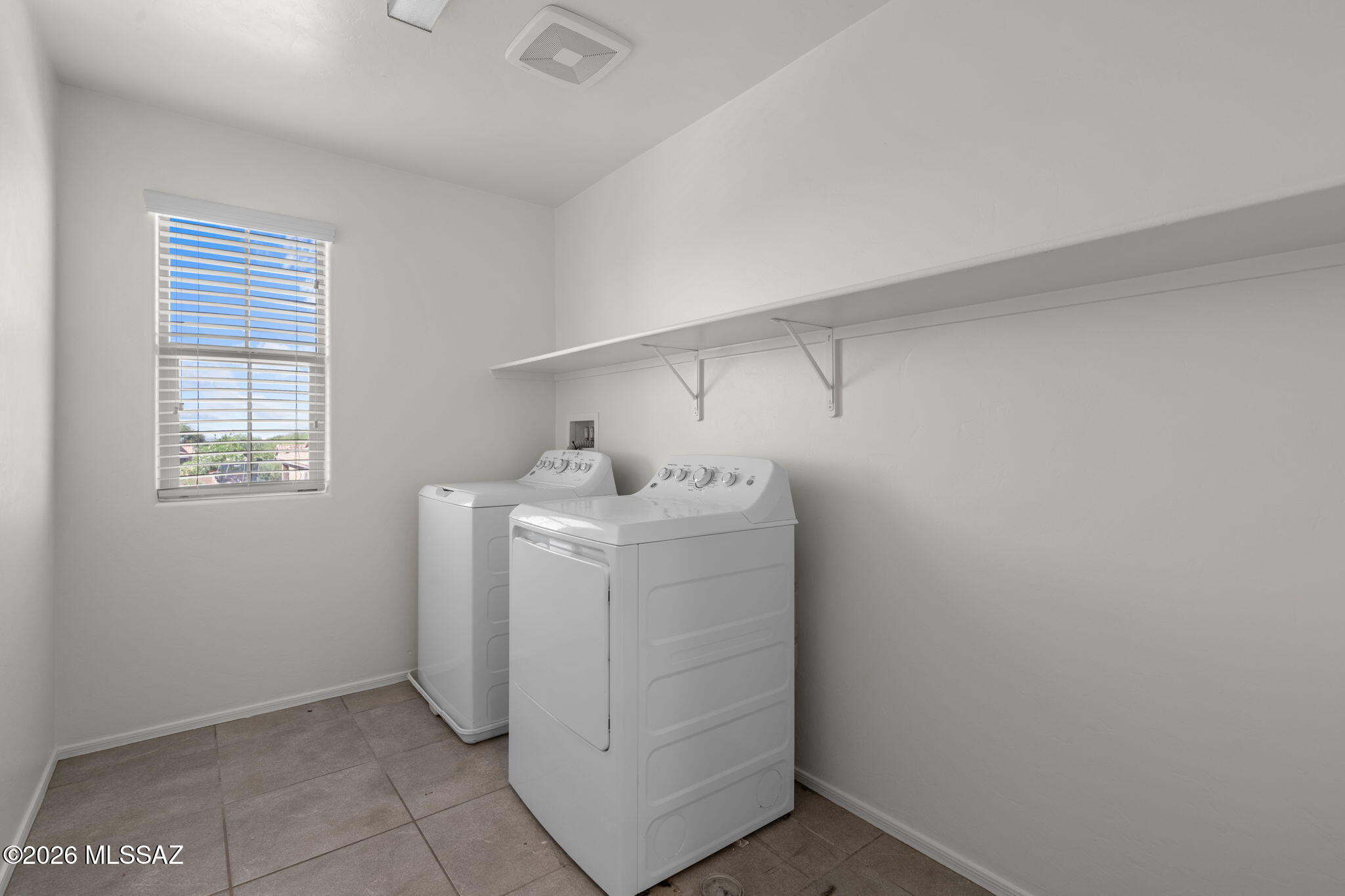 Linda Vista Heights SQ20161440591 - Residential Lease