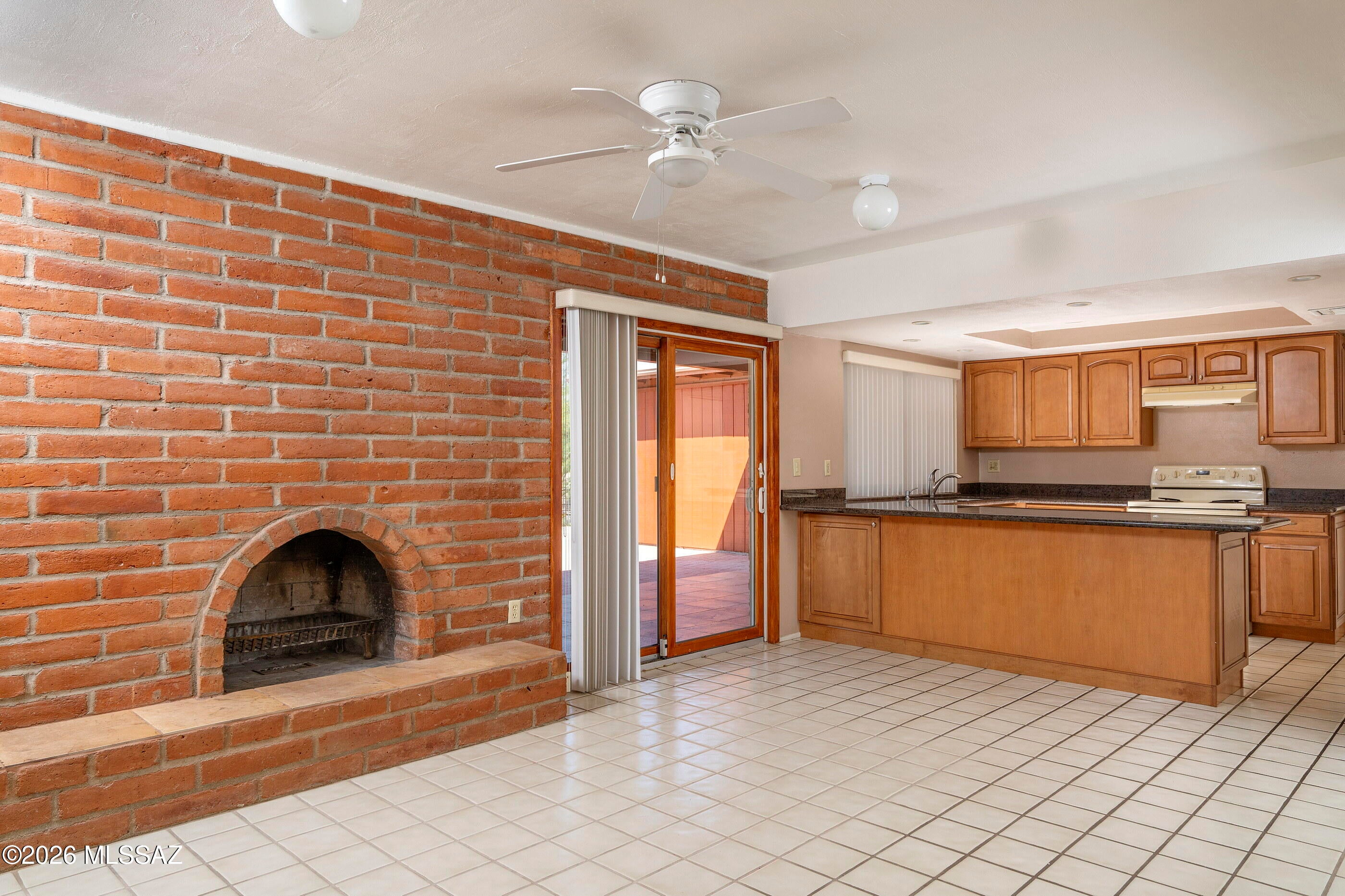 Casas Adobes West (1-220) - Residential