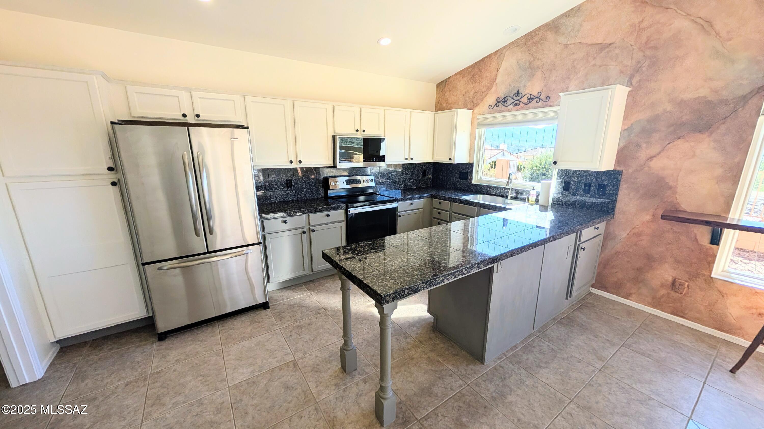 Saddlebrooke - Residential Lease