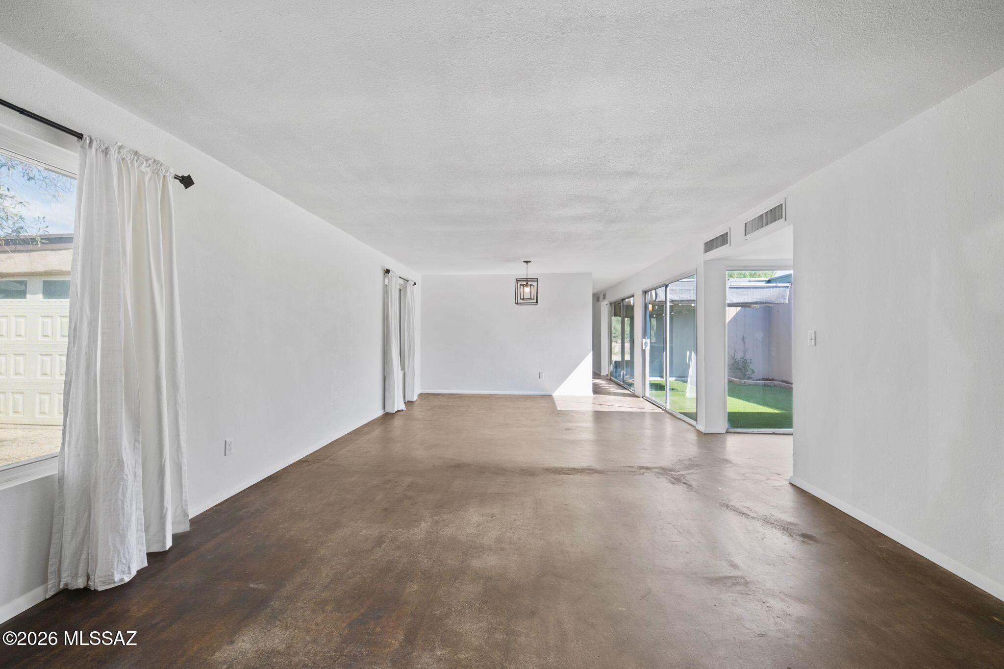 Casas Adobes Estates (541-618) - Residential