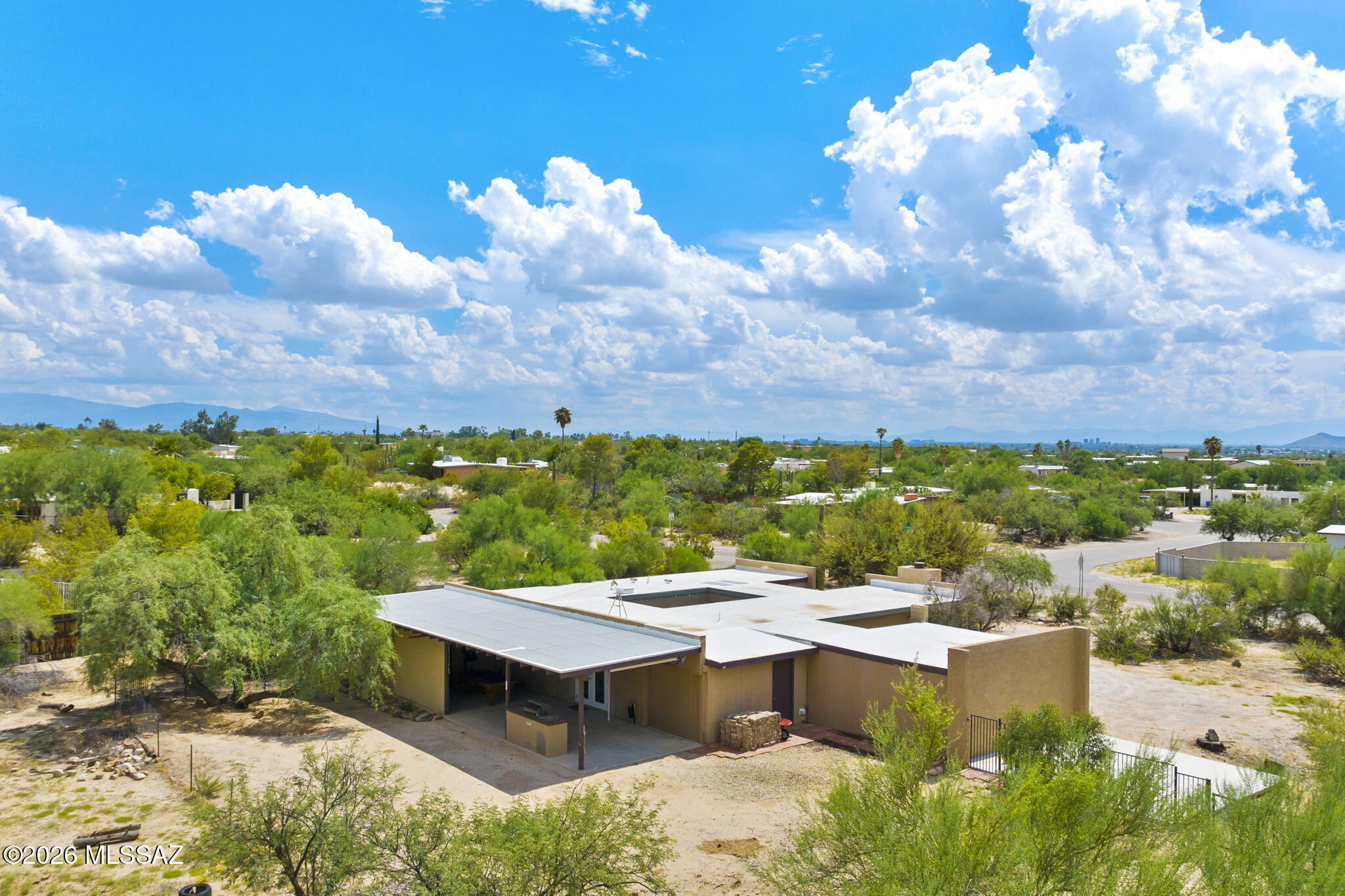 Casas Adobes Estates (541-618) - Residential