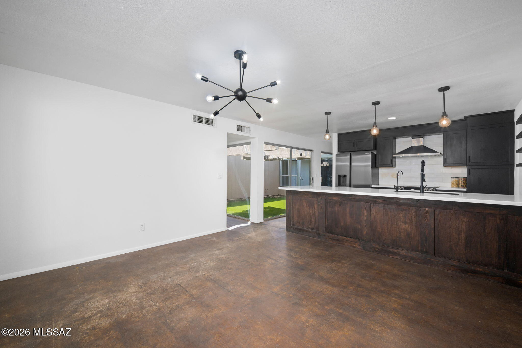Casas Adobes Estates (541-618) - Residential