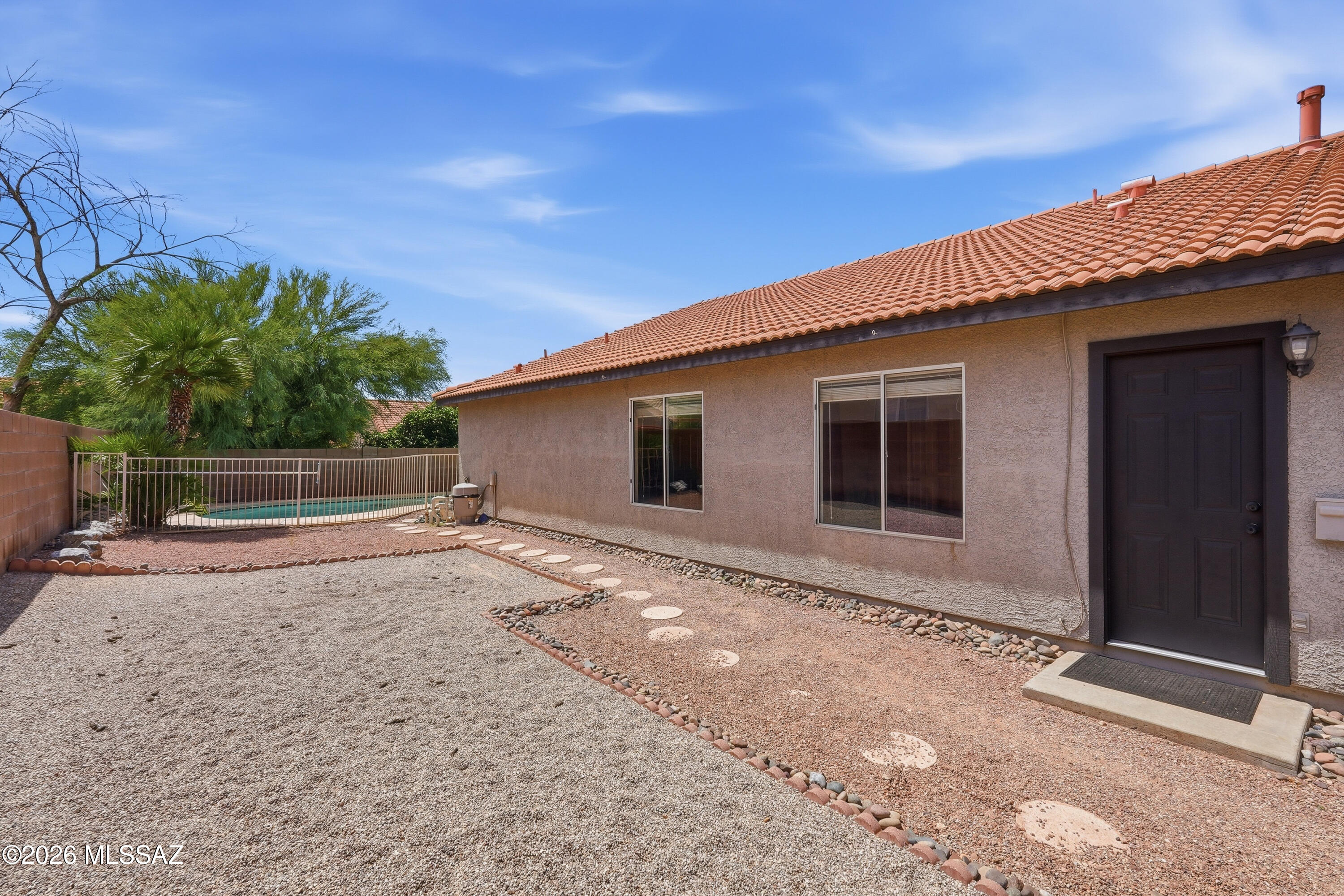 Hacienda Del Oro (1-879) - Residential