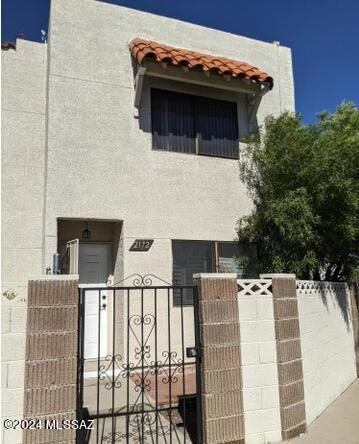 Euclid Point Condos (1-25) - Residential Lease