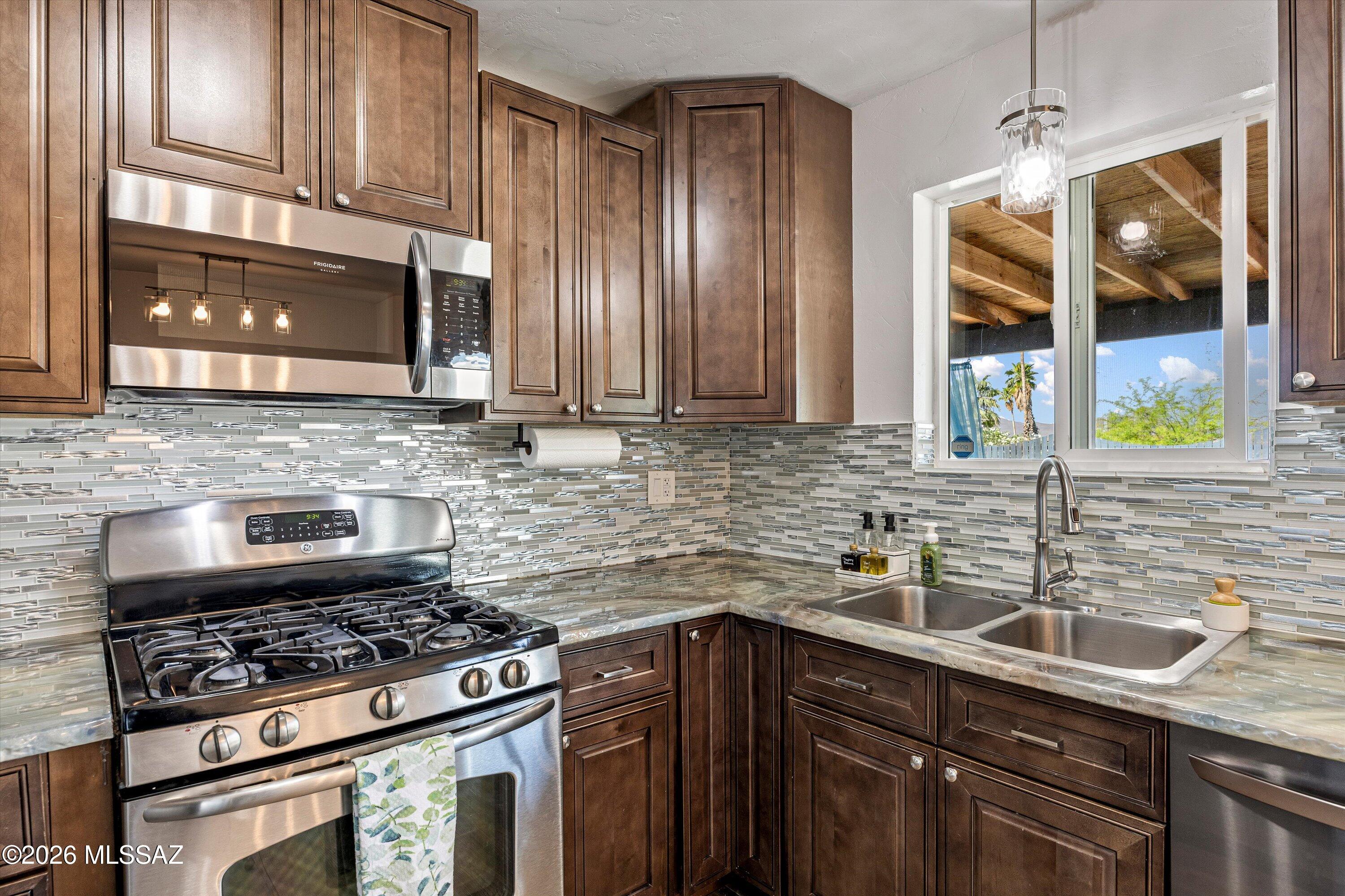 Orangewood Estates (110-212) - Residential