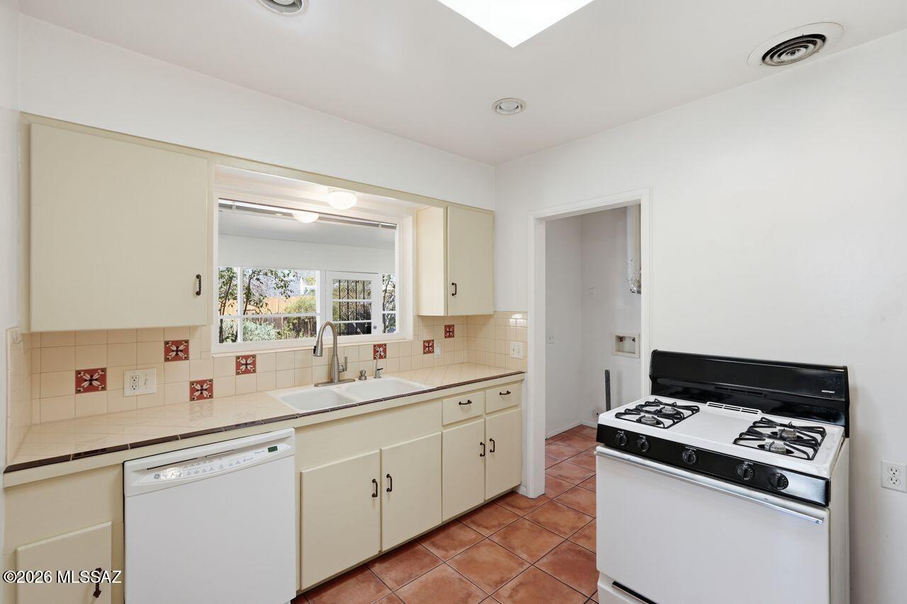 El Montevideo Estates - Residential
