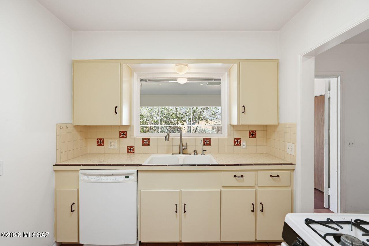 El Montevideo Estates - Residential