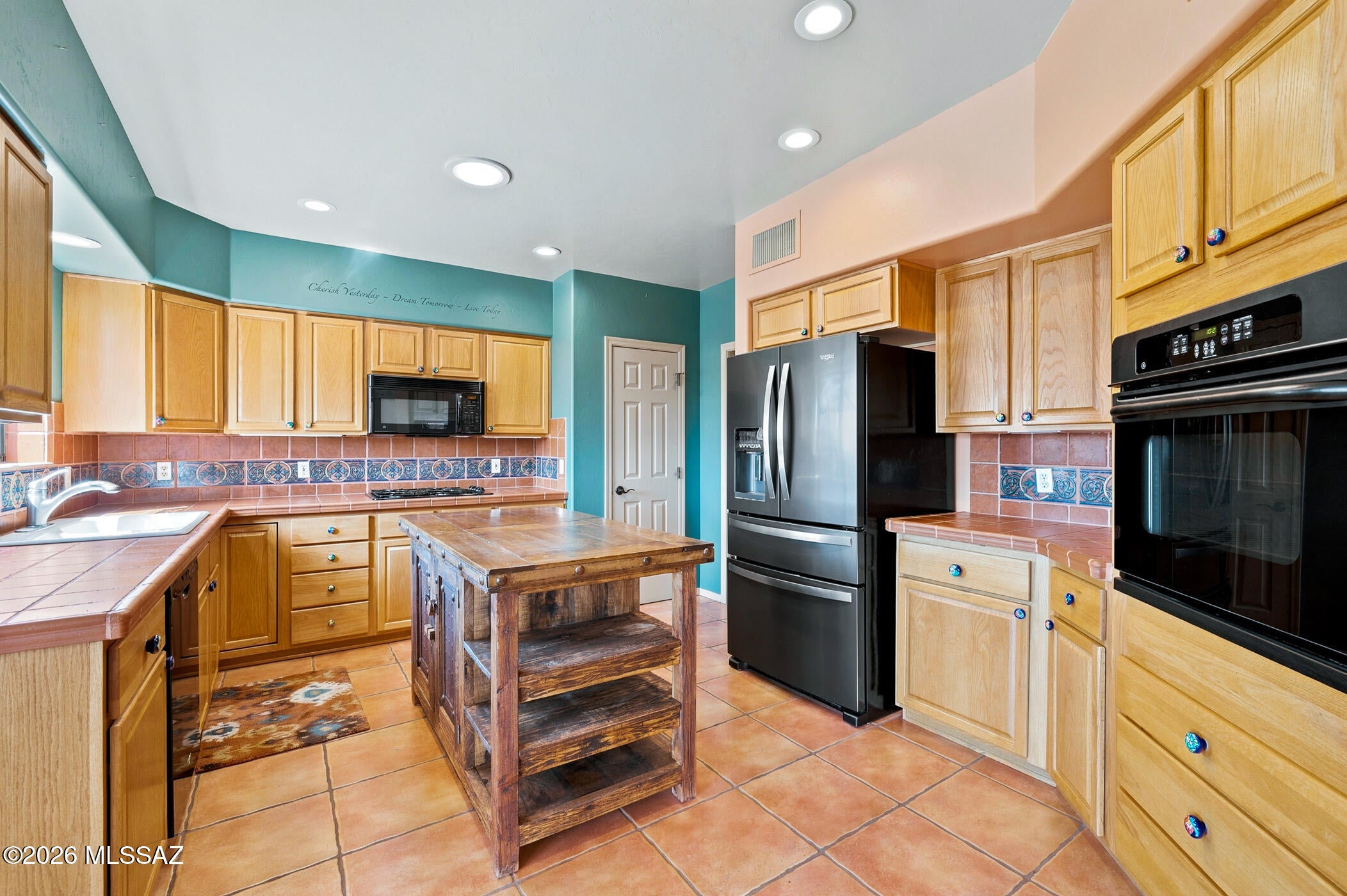 Portillo Hills Place(1-28) - Residential