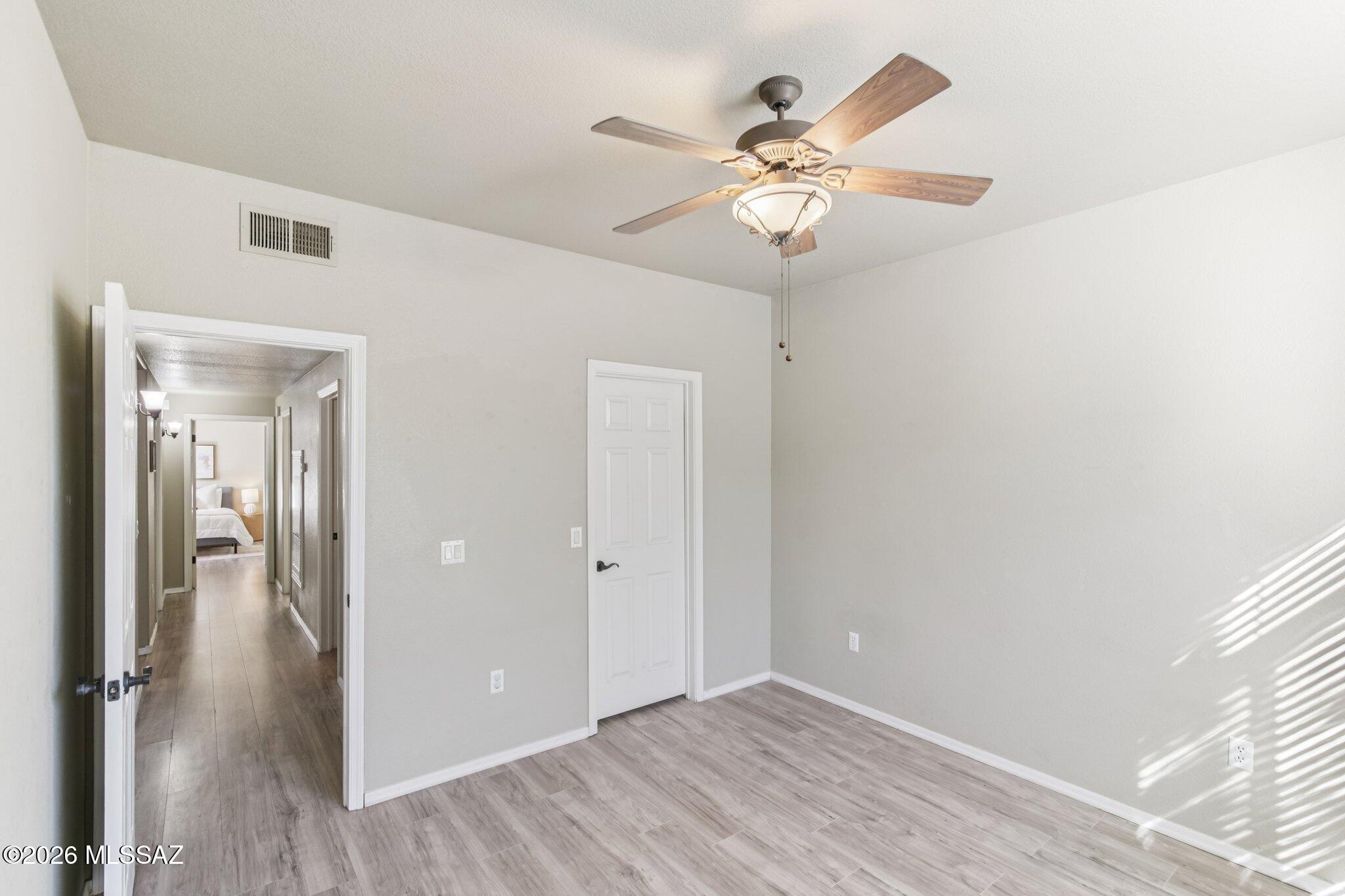Pinnacle Canyon Condominium - Residential