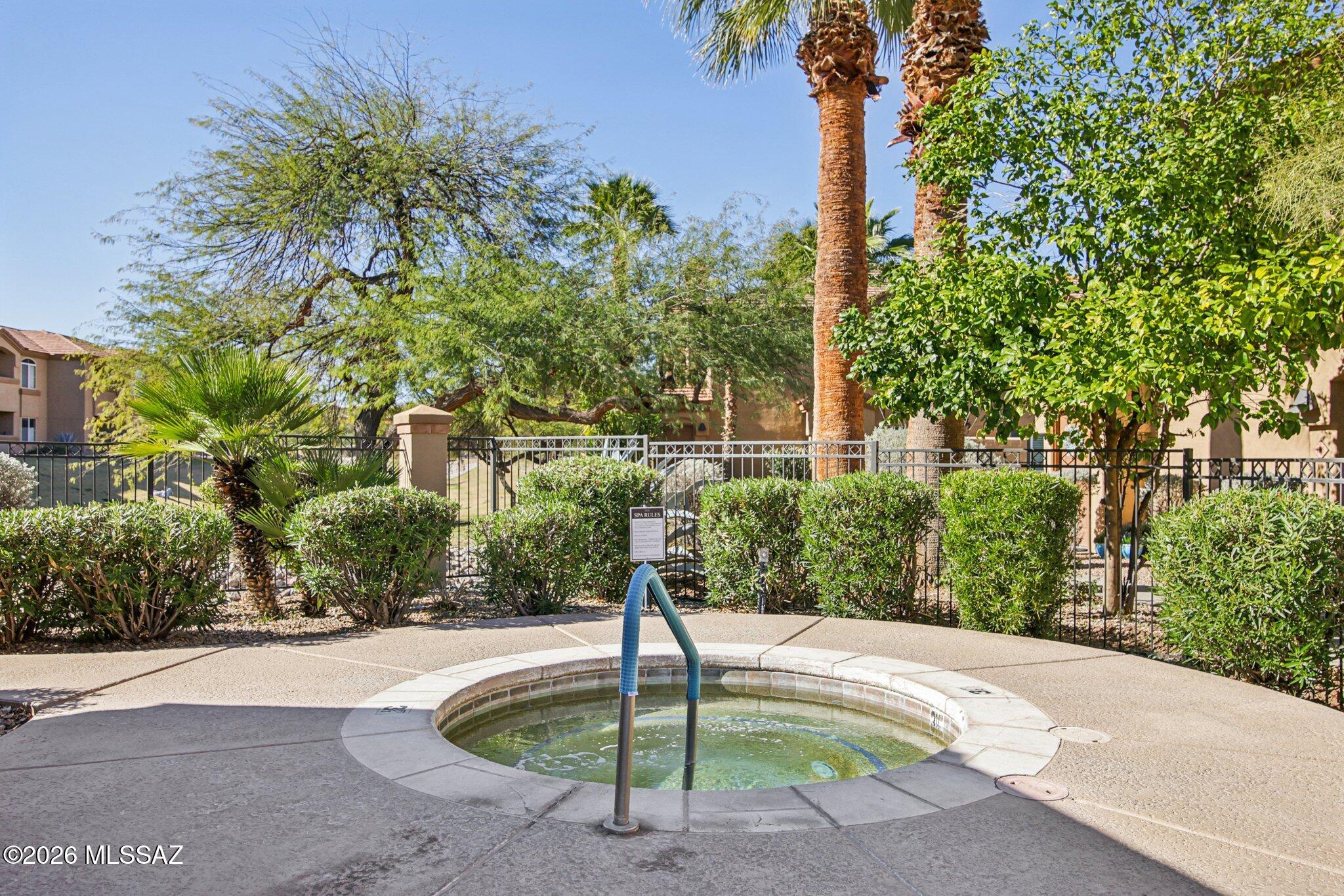 Pinnacle Canyon Condominium - Residential